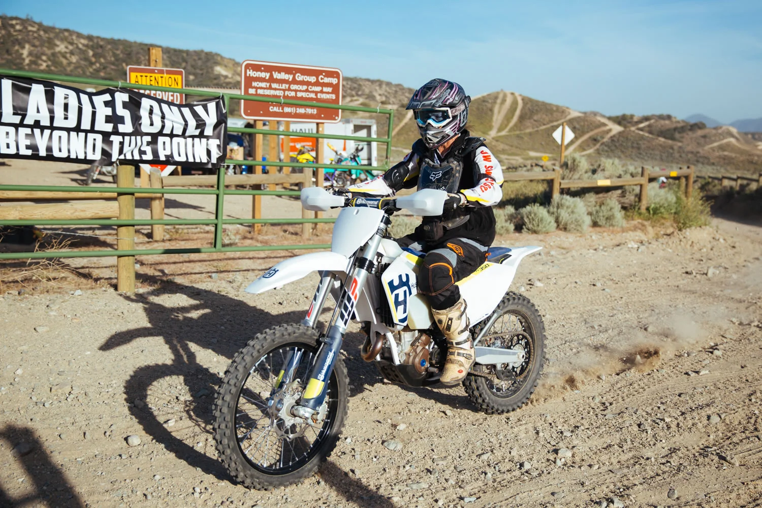 BABES IN THE DIRT141.jpg