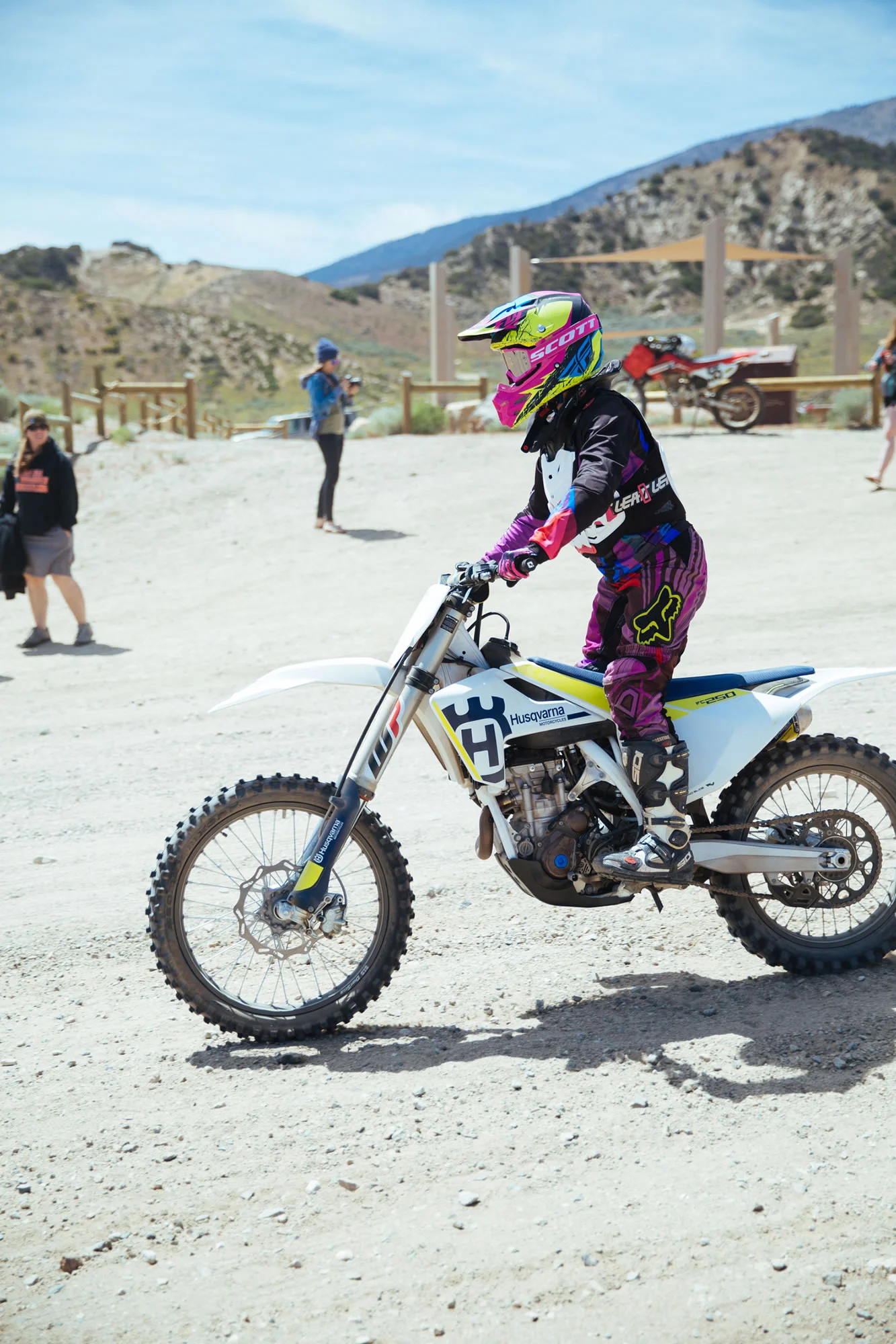 BABES IN THE DIRT163.jpg