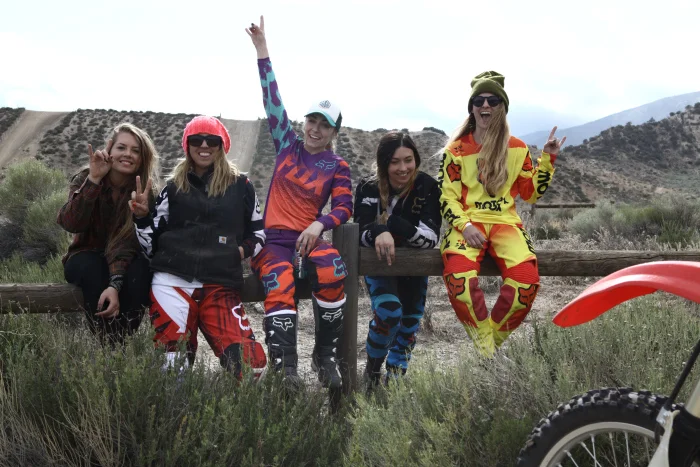 Babes in the Dirt_2101.jpg