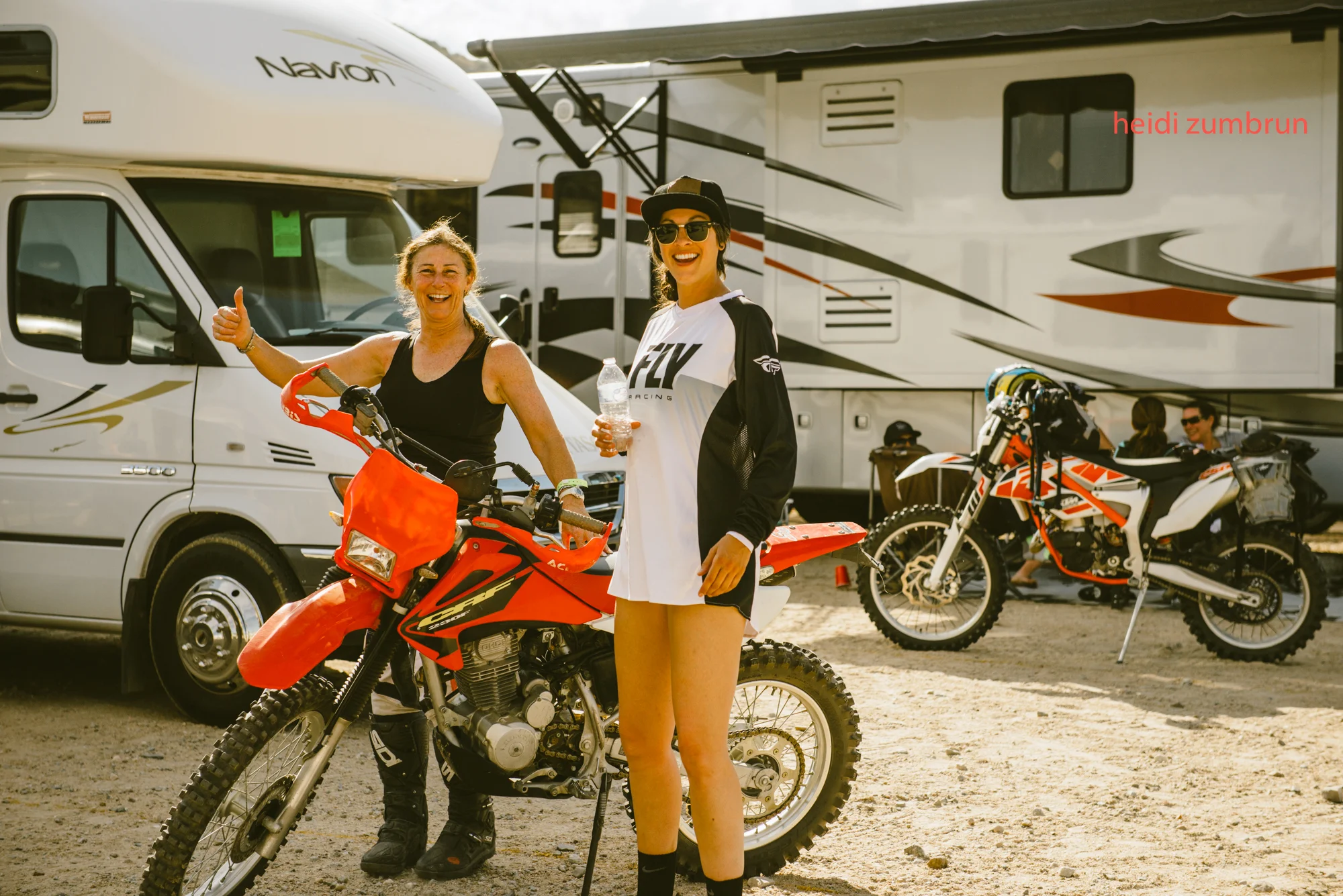 285.hzumbrun.babesindirt5_1283-285.jpg