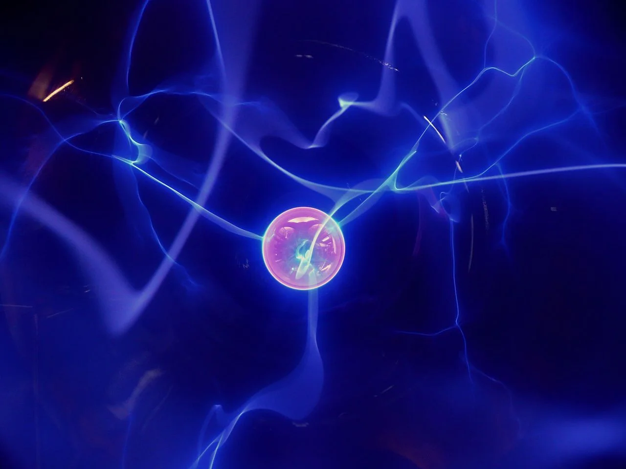 1280px-Plasma_1090051.jpg