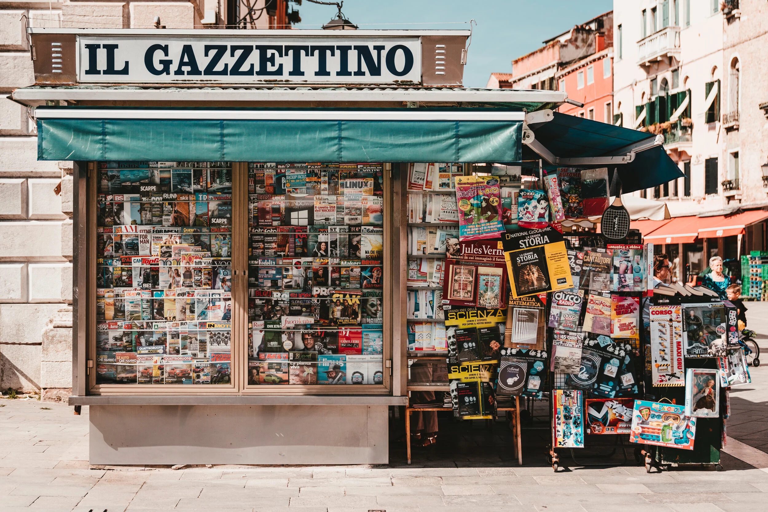 Understanding Information and Disinformation: An Open Access Module