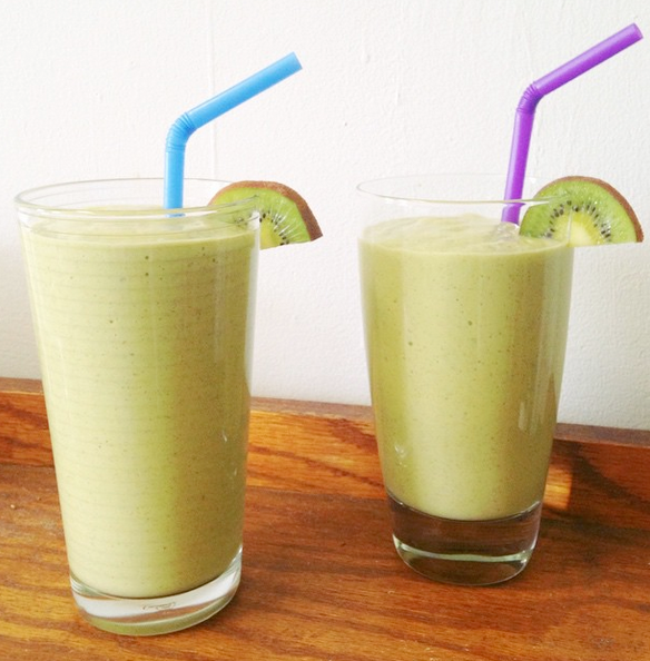 Mango, Kiwi, & Avocado Smoothie