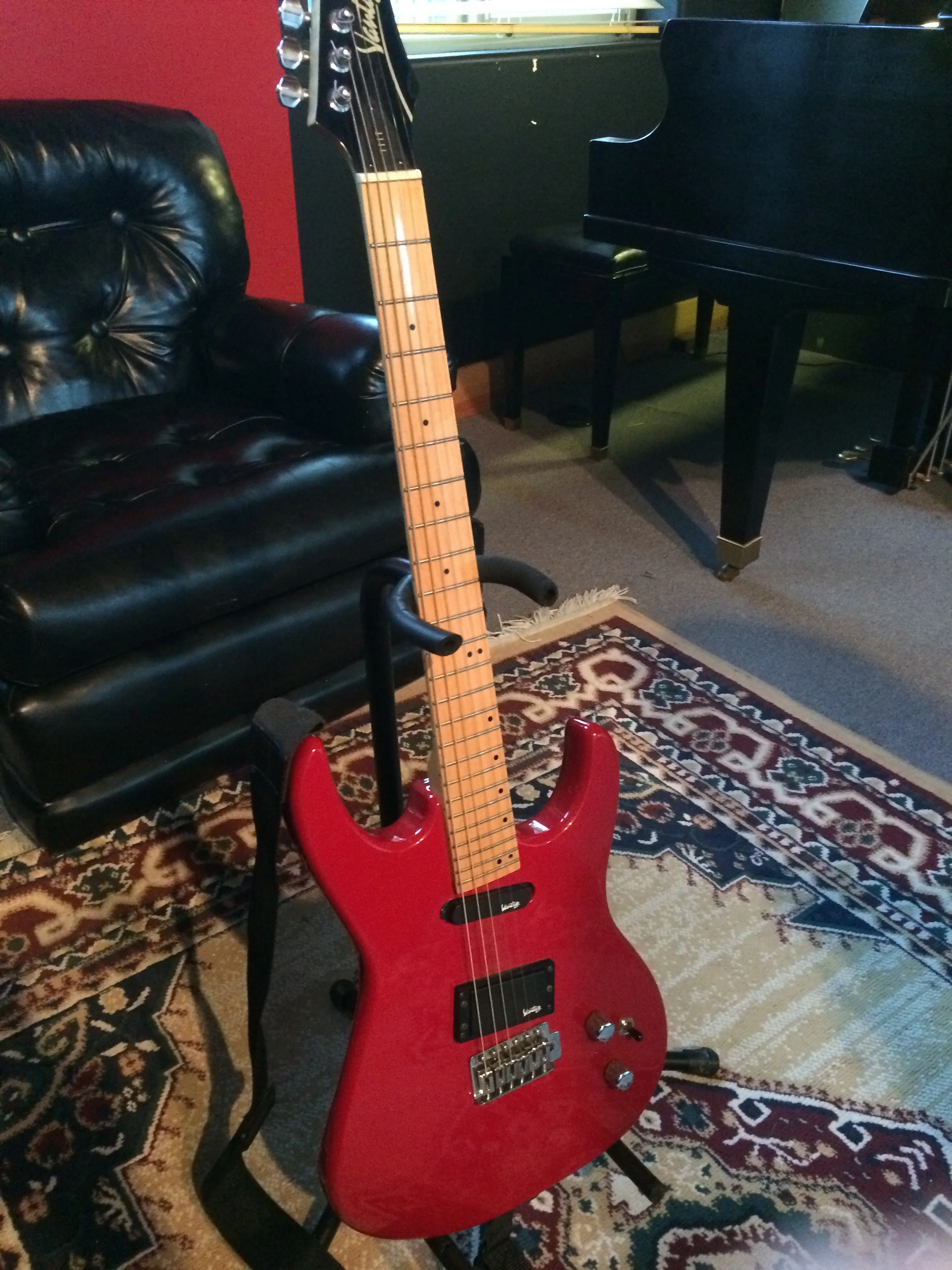 Kids Electric Guitar with case.JPG