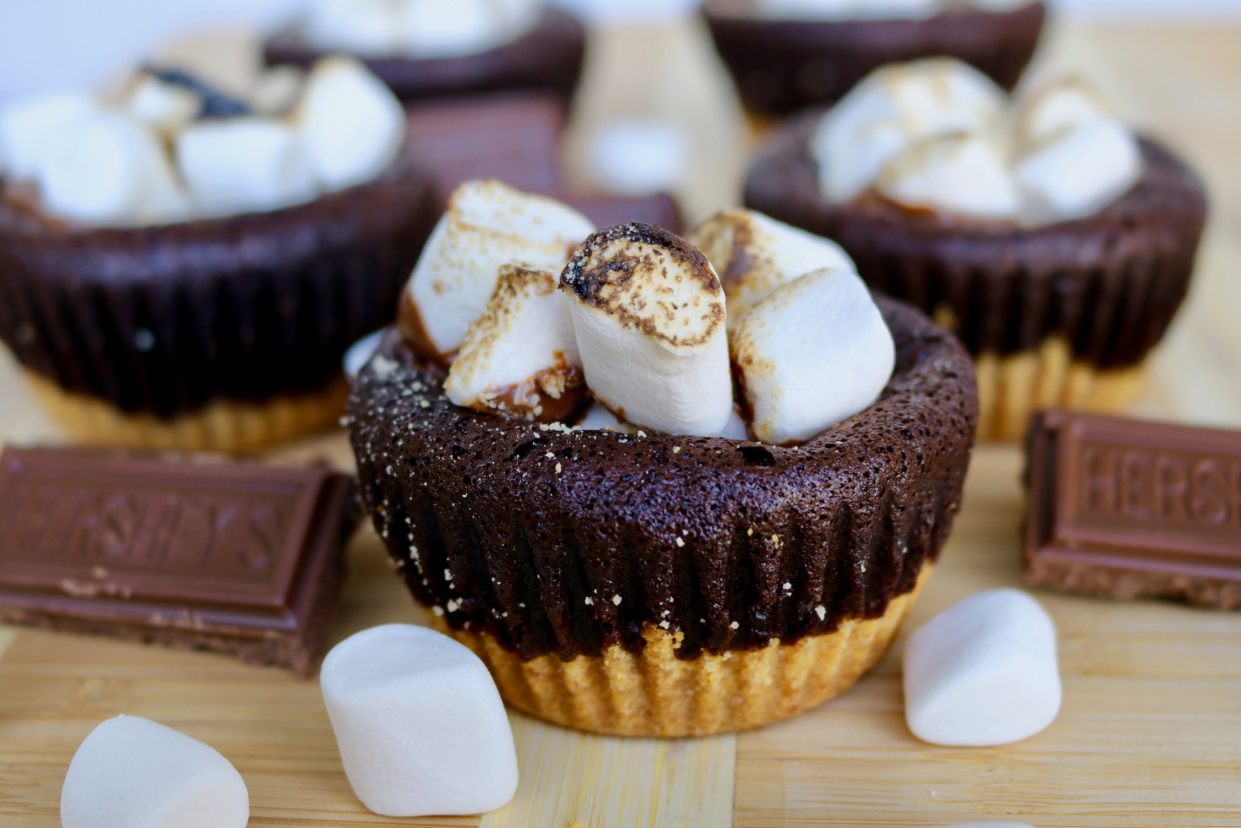 S'mores Brownie Cupcakes 