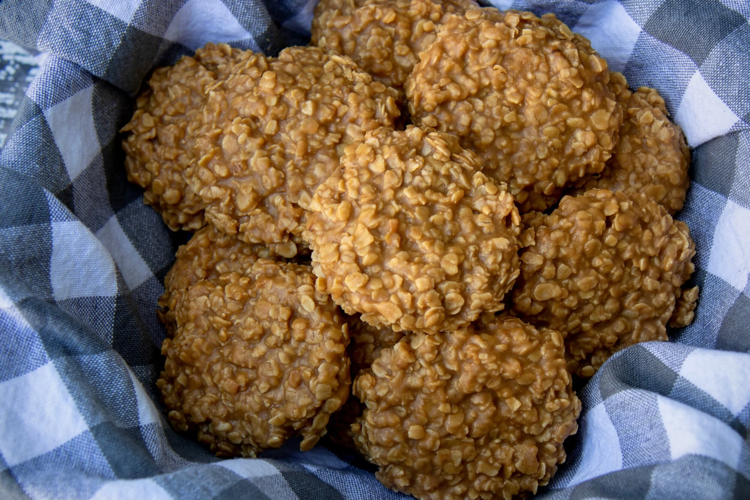 No-Bake PB Oat Cookies