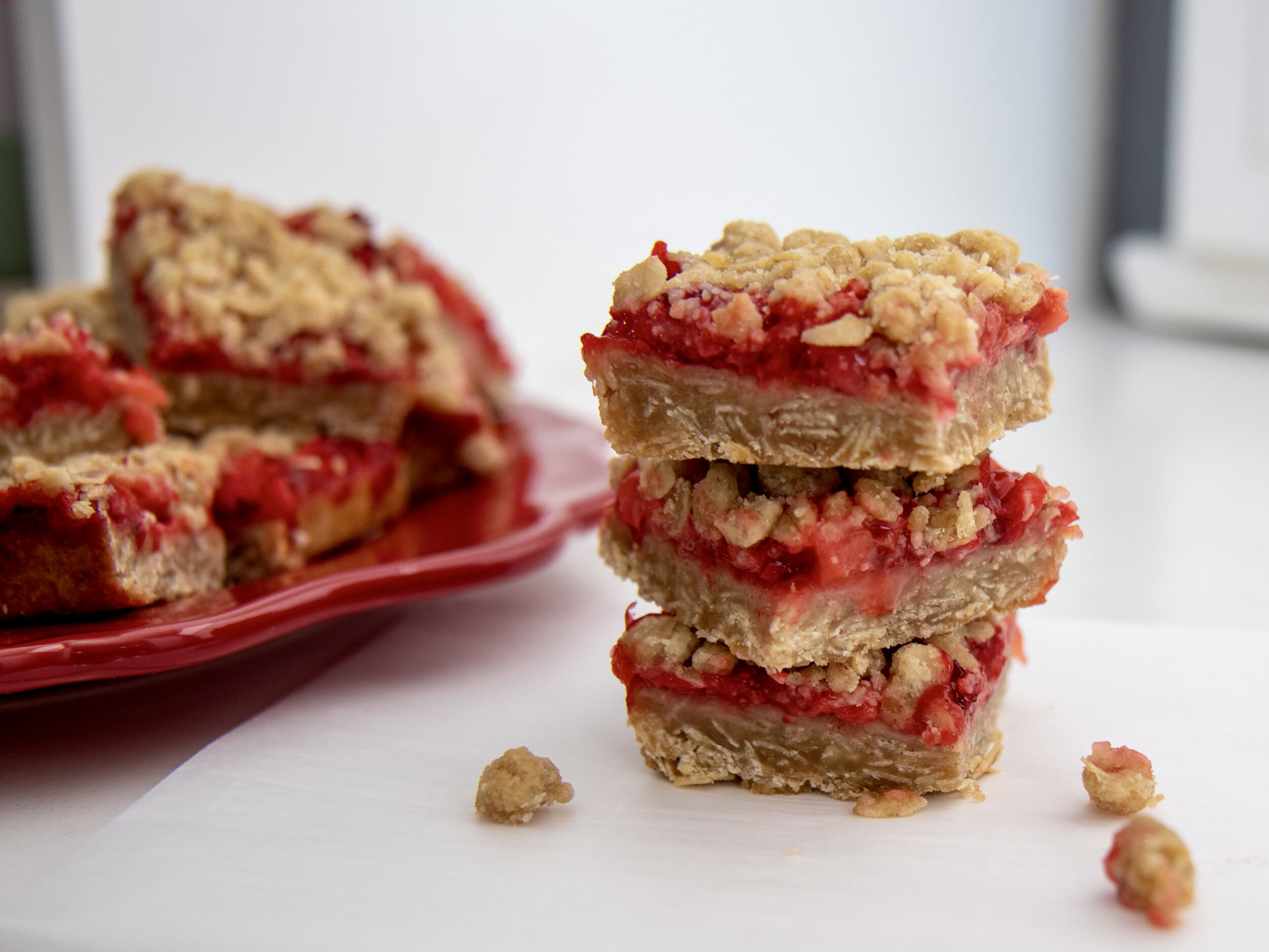 Strawberry Oat Bars