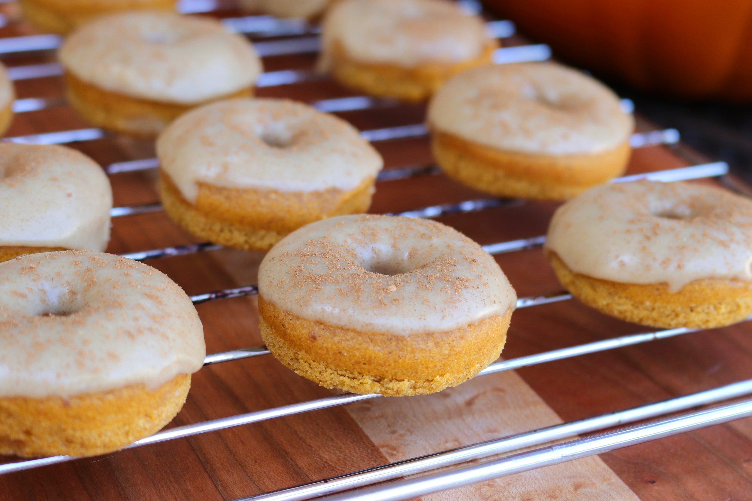 Pumpkin Spice Donuts