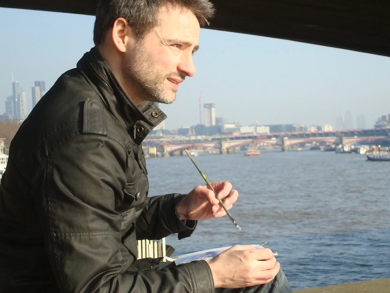 Painting into the sun by the River Thames