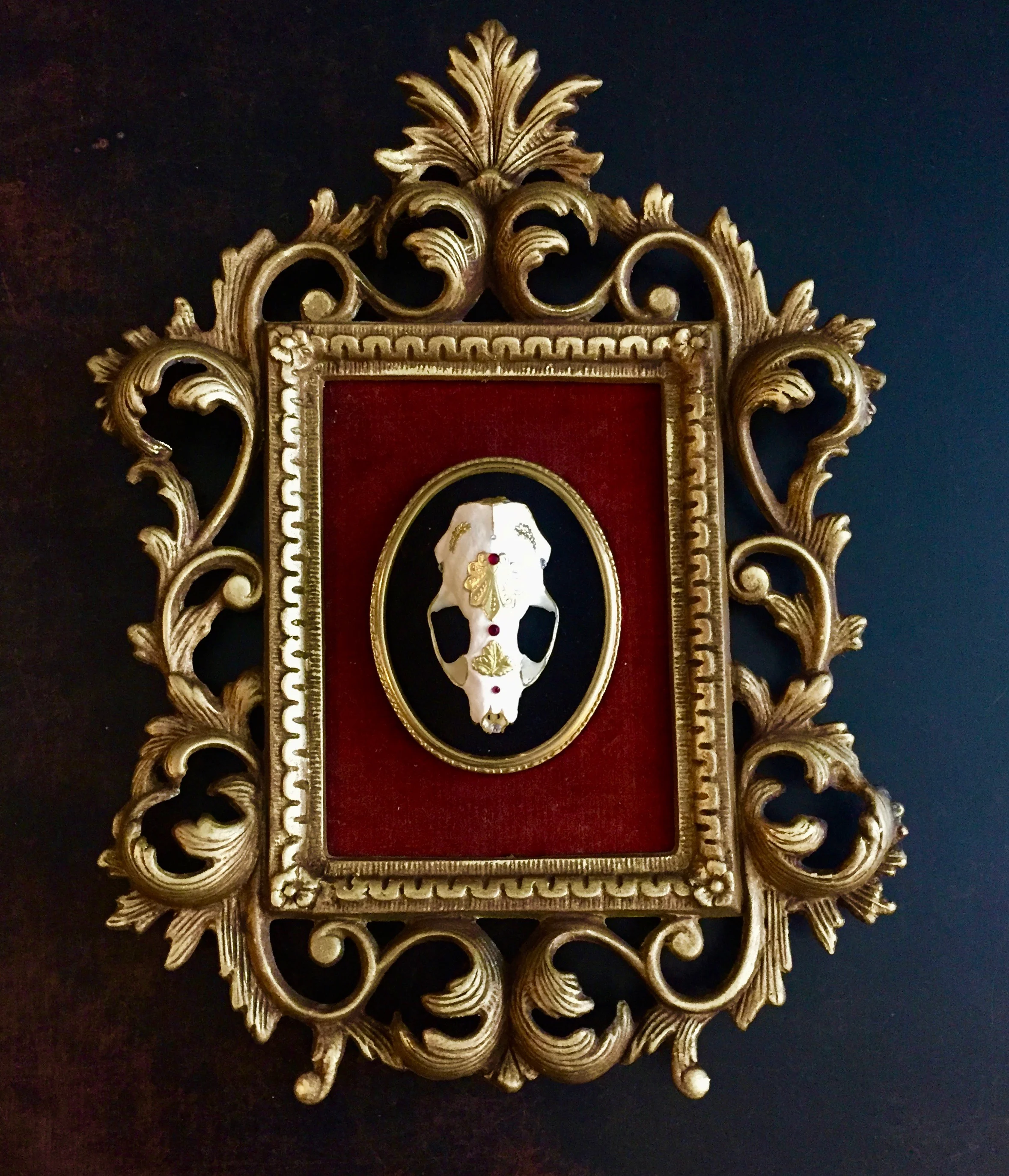 Rococo Frame with Marten Skull