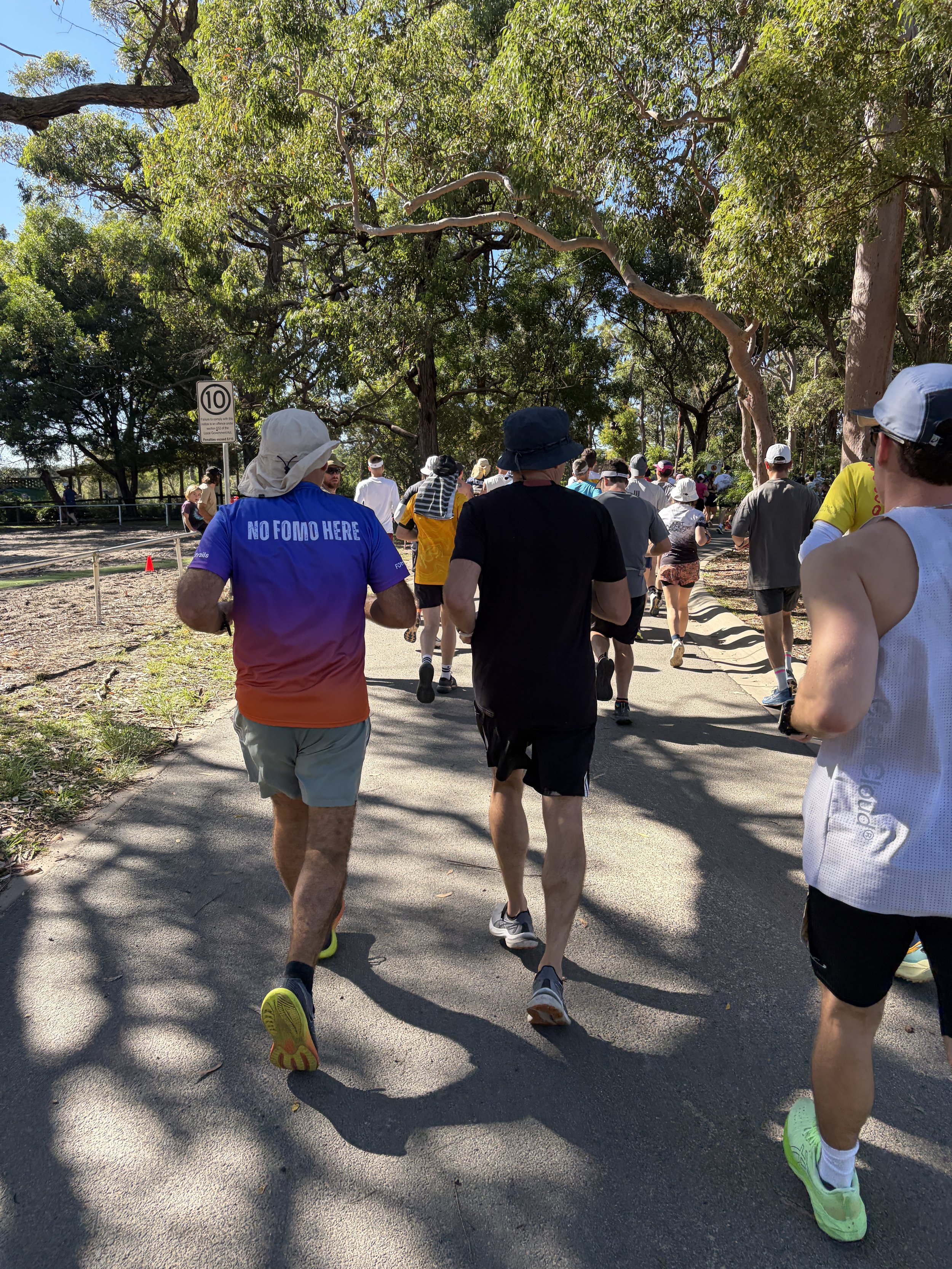 18_04 1006 Yard 3 FOMO shirt .JPG