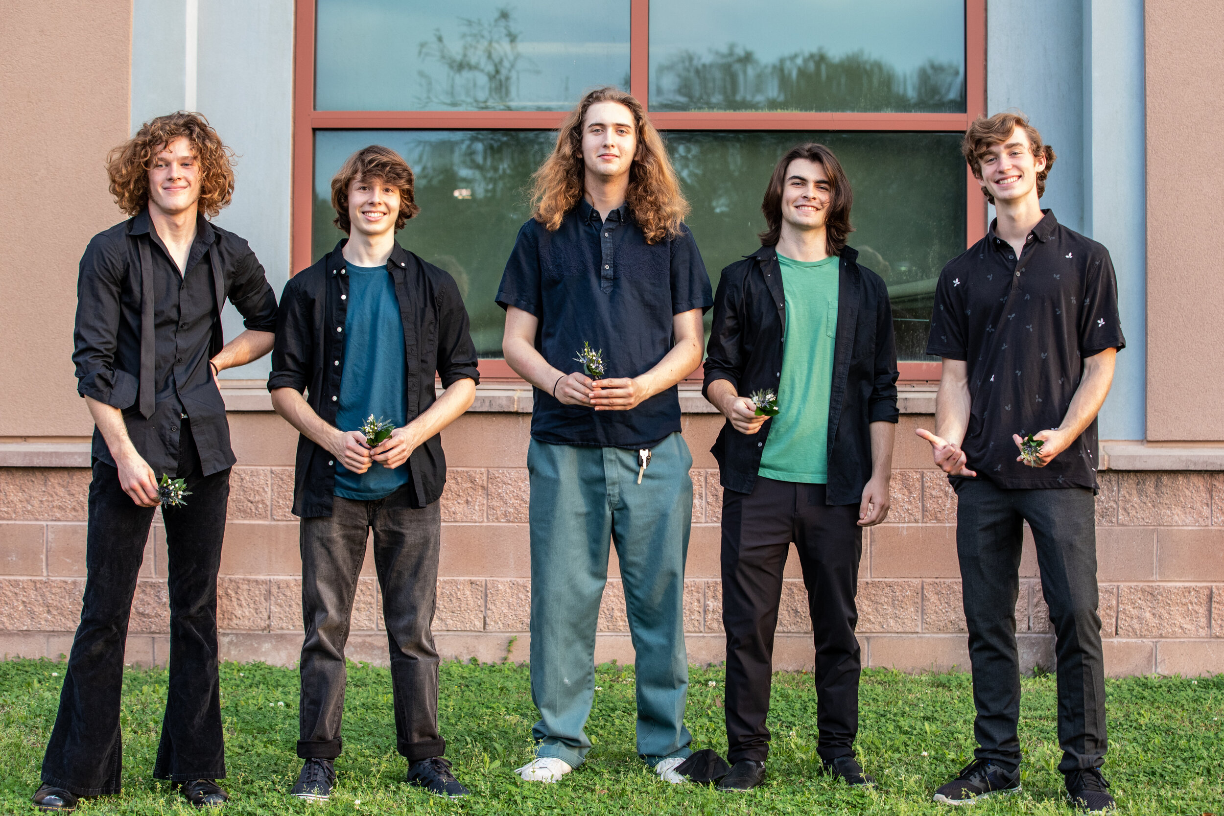Message to Io - band members