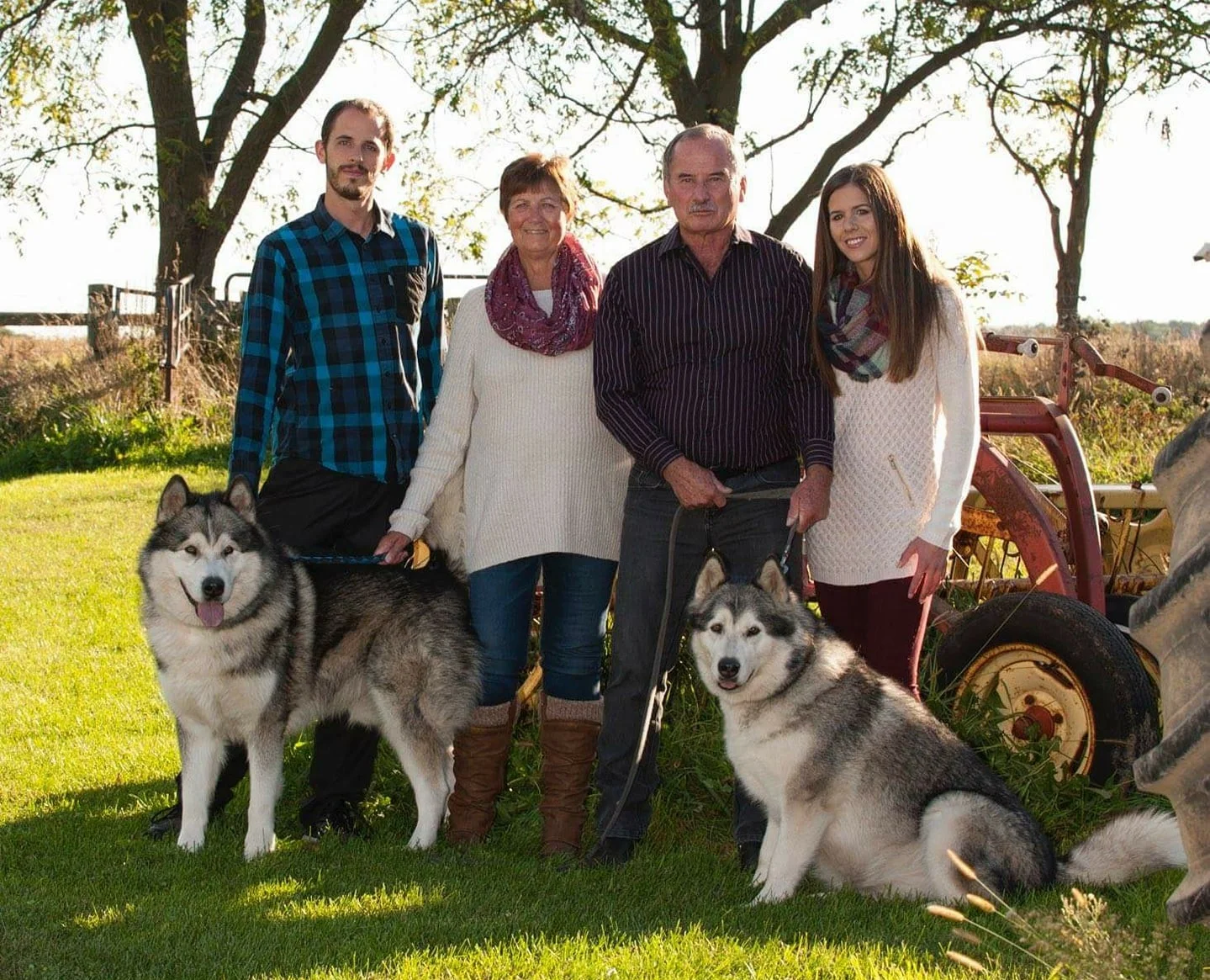 The Moonsnoe Team. Left to Right are Kris, Kathy, Don, and Lindsay along with Kaiju (left) and Sophie (right).