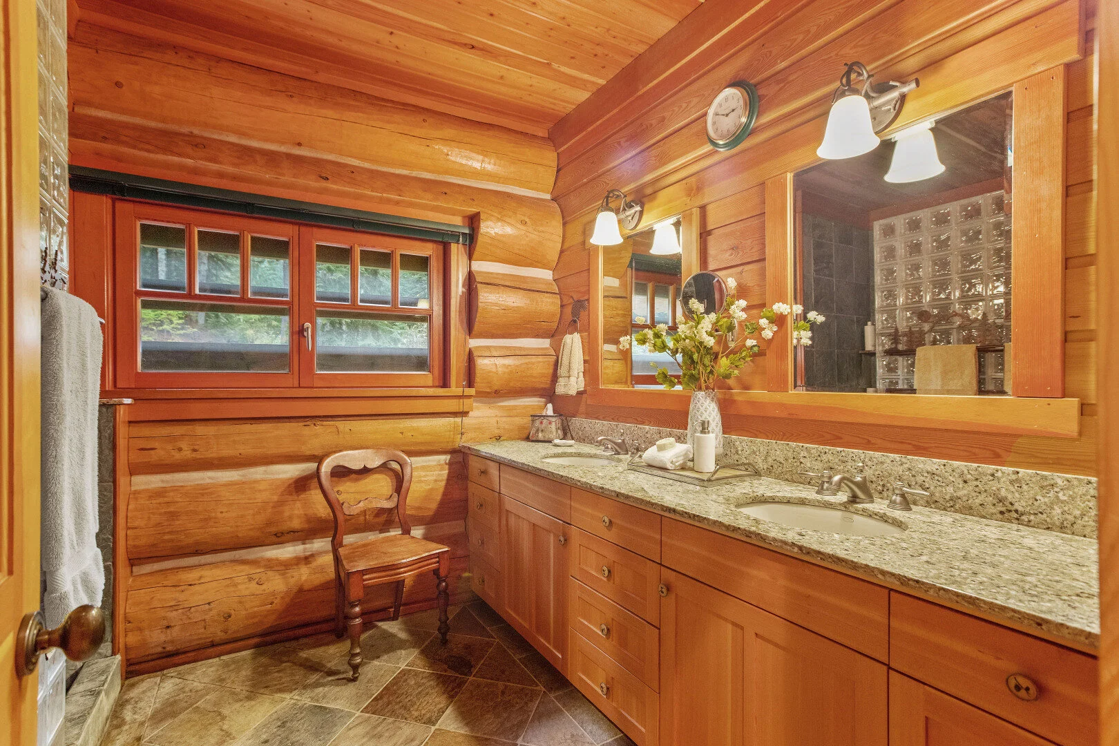 750 Yellowstone Trail Road, Snoqualmie Pass - Marianne Francis (14).jpg