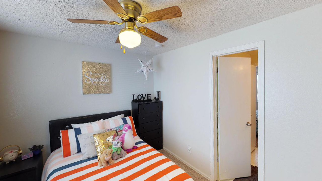1st bedroom.jpg