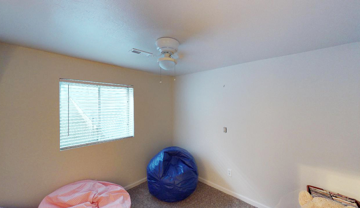 5th bedroom.jpg