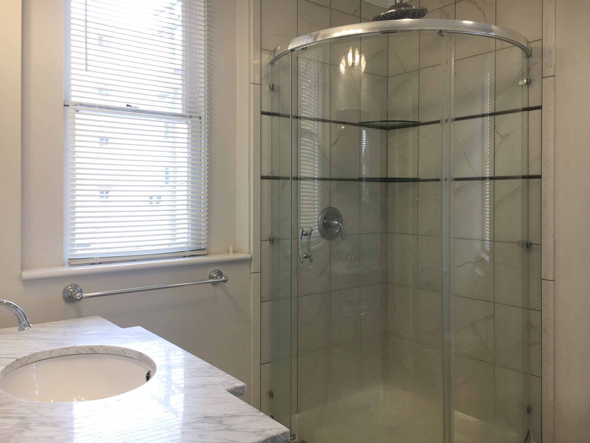 Bathroom 3.jpg