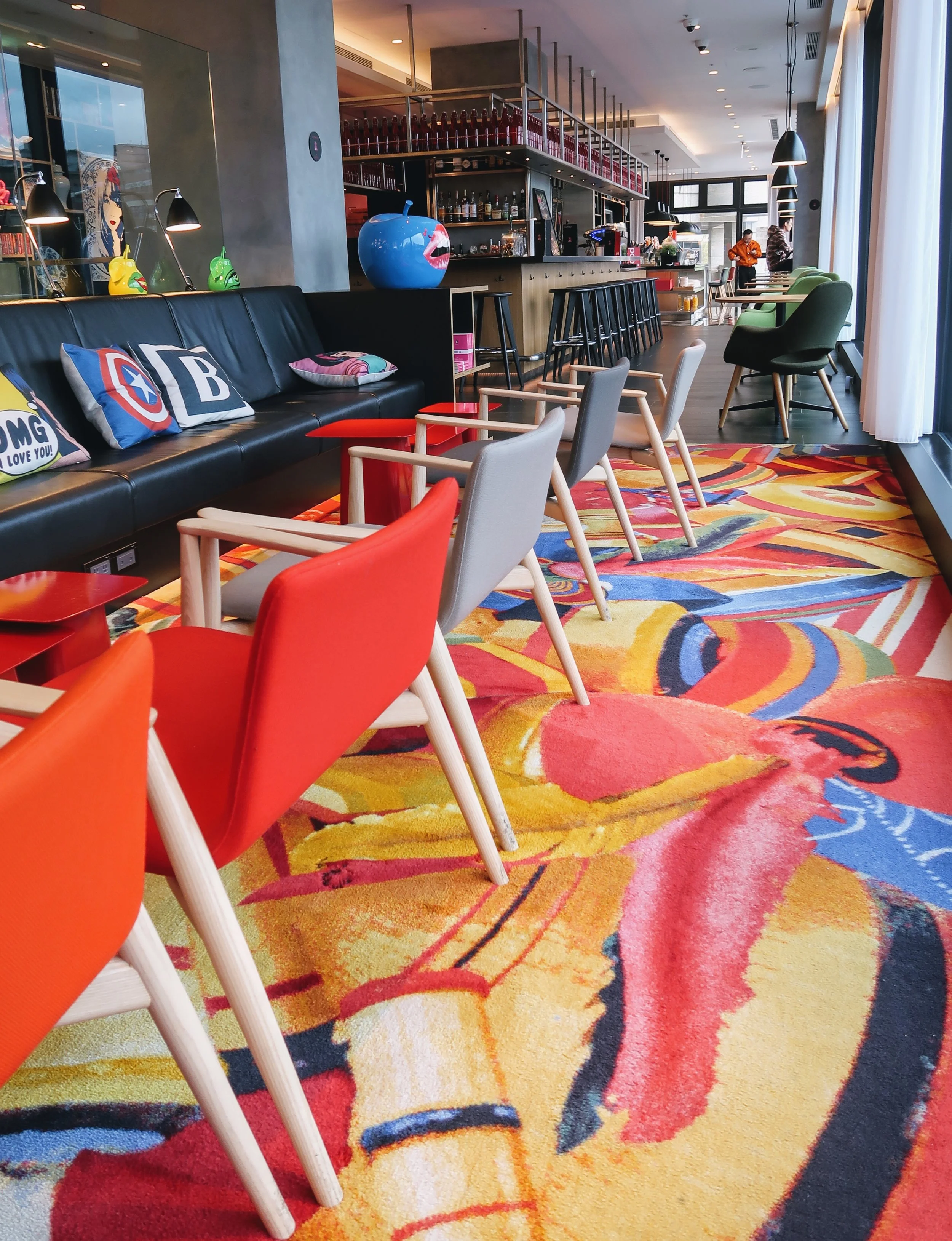 citizenm pillow doll