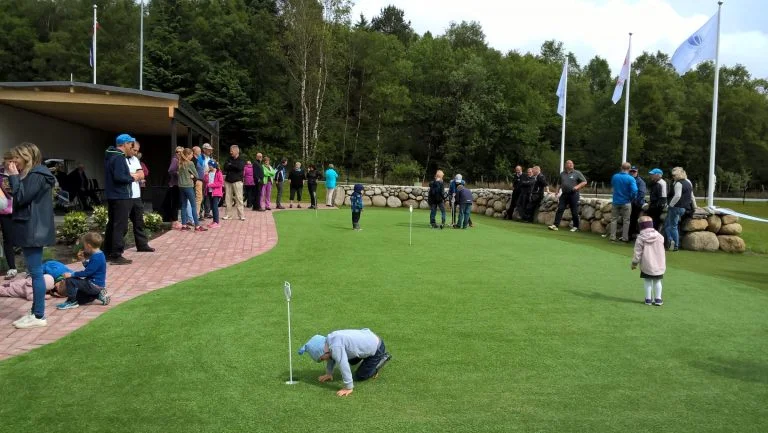 åpning2.jpg