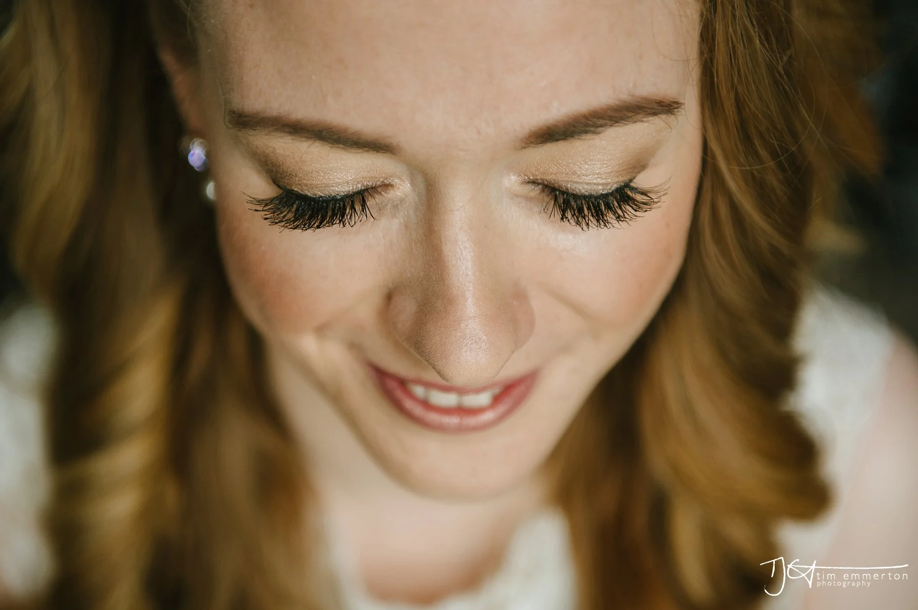 Eaves-Hall-Wedding-Photographer-032.jpg