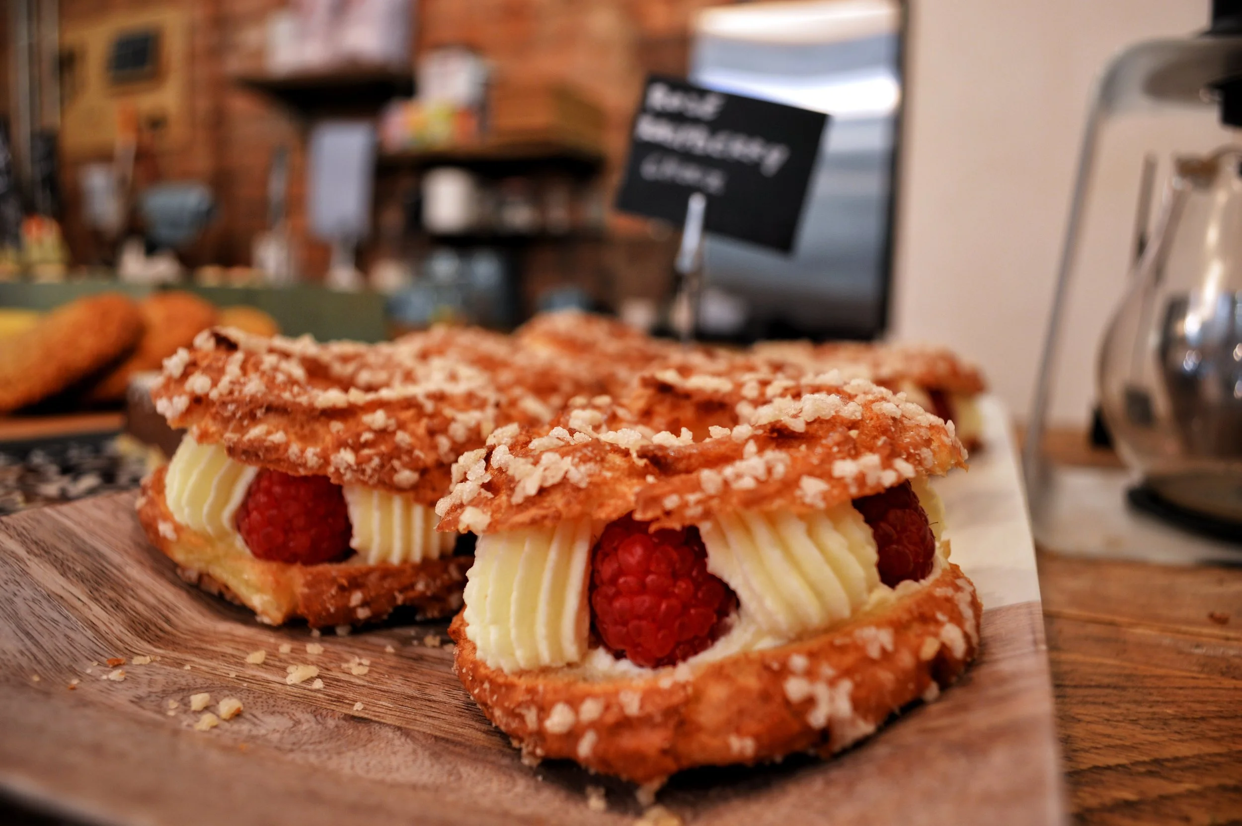 Rose, raspberry choux