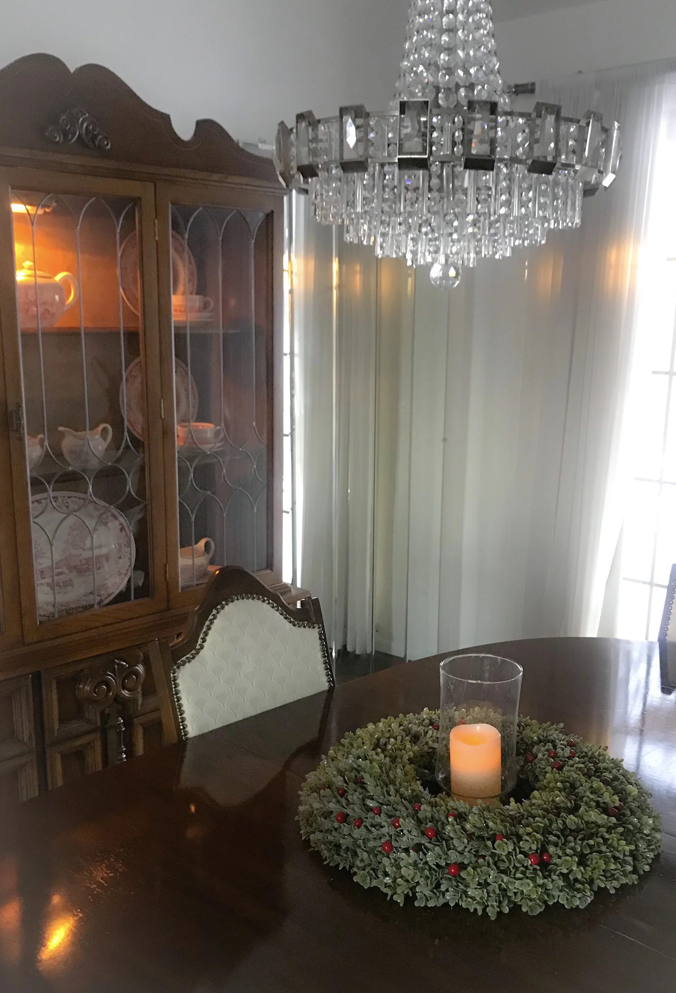 dining room.jpg