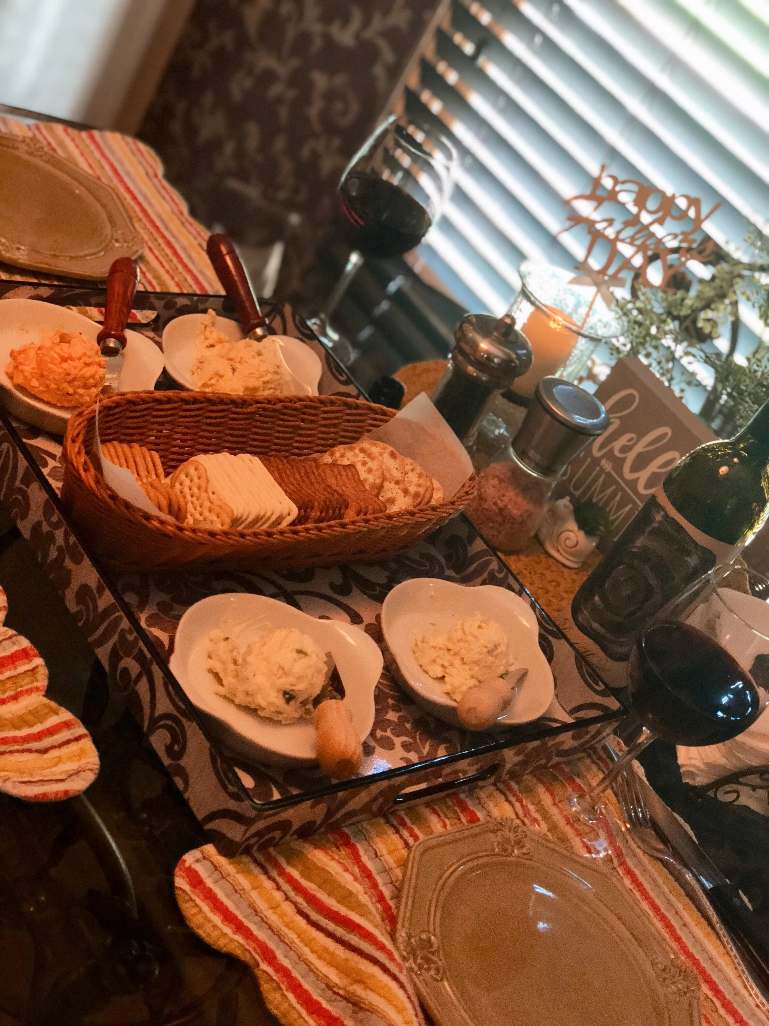 Wine Tasting Ideas:  Cheese Dips from Heinen's with Crackers