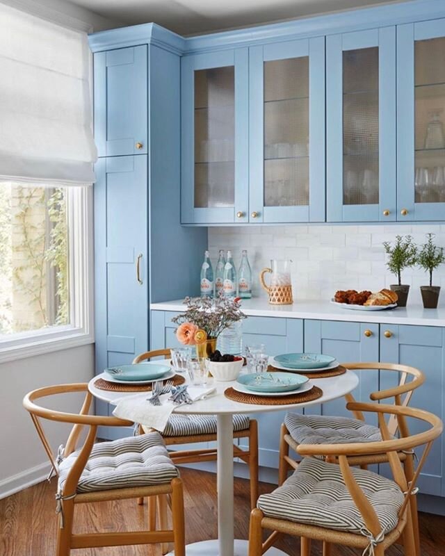 A perfect little blue kitchen to host a brunch💙
-
#LoveTheRoom 📷: @elizabethstamos
-
#LTR #sodomino #lovethisroom #kitchennook