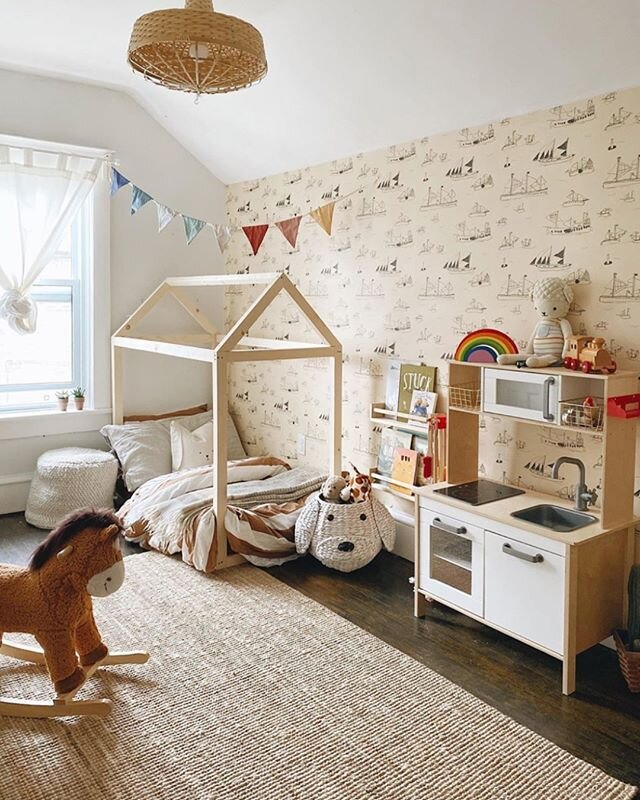 If only kids would stay little forever&hellip;❤️
(mainly so they don't beg you to paint the walls lime green)
-
#LoveTheRoom 📷:@imrebeccaheart
-
#LTR #makeyourselfathome #kidsbedroominspo #howihome #homesohard #thatroomiseverything