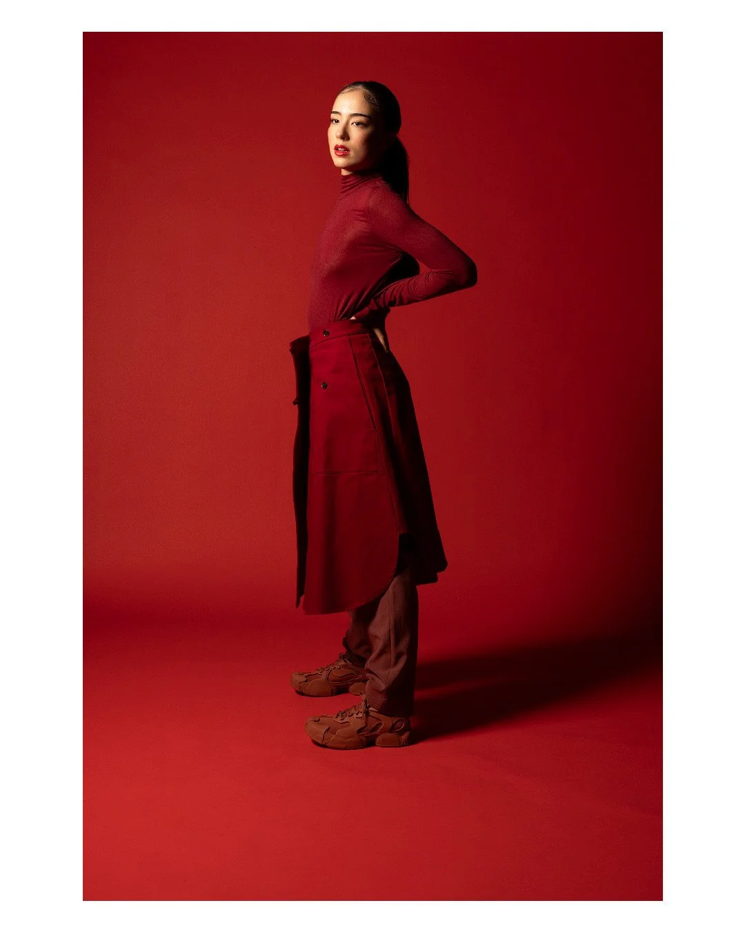 Le nouveau sous-pull Nadia est disponible dans plusieurs couleurs, laquelle sera la votre? :)⁠
⁠
Col roul&eacute; NADIA, Bordo, s&eacute;rie limit&eacute;e de 12 pi&egrave;ces.⁠
Jupe LUNA, Carmine, s&eacute;rie limit&eacute;e de 19 pi&egrave;ces.⁠
Pa