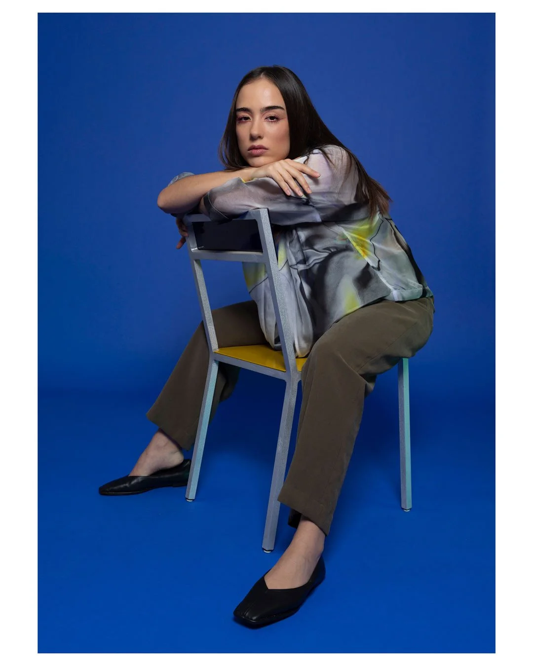 Le kimono Olga en voile imprim&eacute; est disponible en 2 couleurs.⁠
⁠
Kimono OLGA, Marmo Nero/Sole, s&eacute;rie limit&eacute;e de 10 pi&egrave;ces⁠.⁠
Pantalon RAFFAELA, Bruno Bistrot, s&eacute;rie limit&eacute;e de 26 pi&egrave;ces⁠.⁠
⁠
@blanche.s