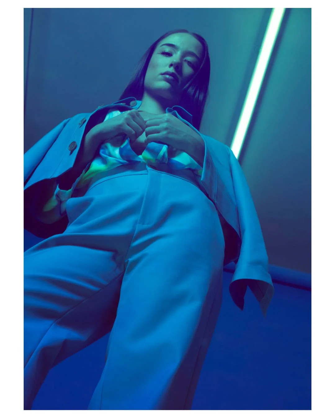 La production est limit&eacute;e, car seuls des tissus provenant de surplus de fabrication sont utilis&eacute;s, et les m&egrave;tres disponibles d&eacute;terminent le nombre de pi&egrave;ces r&eacute;alis&eacute;es.⁠
⁠
@blanche.studioshop⁠
@boutique