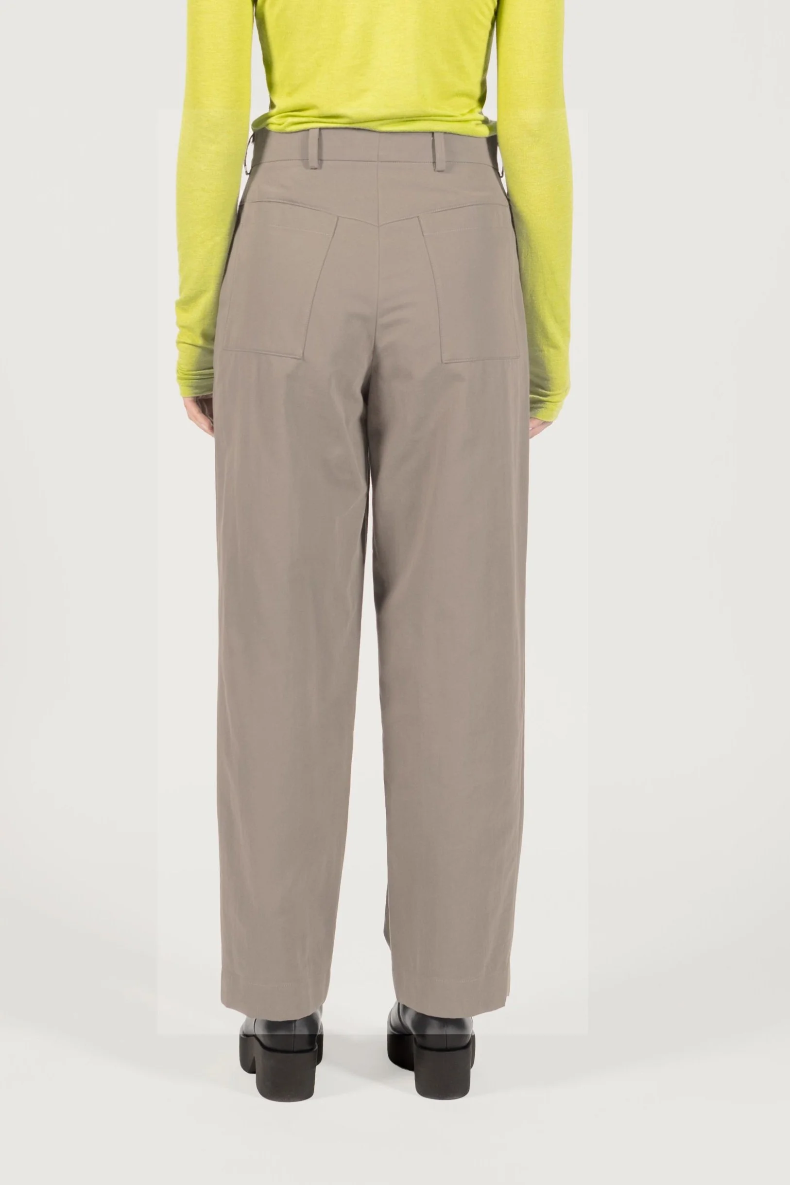 NC_FW2526_eshop_162_argilo.jpg