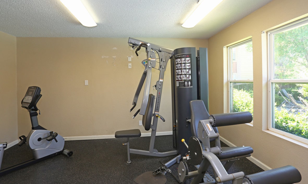 meridian-park-lubbock-tx-fitness-center-min.jpg