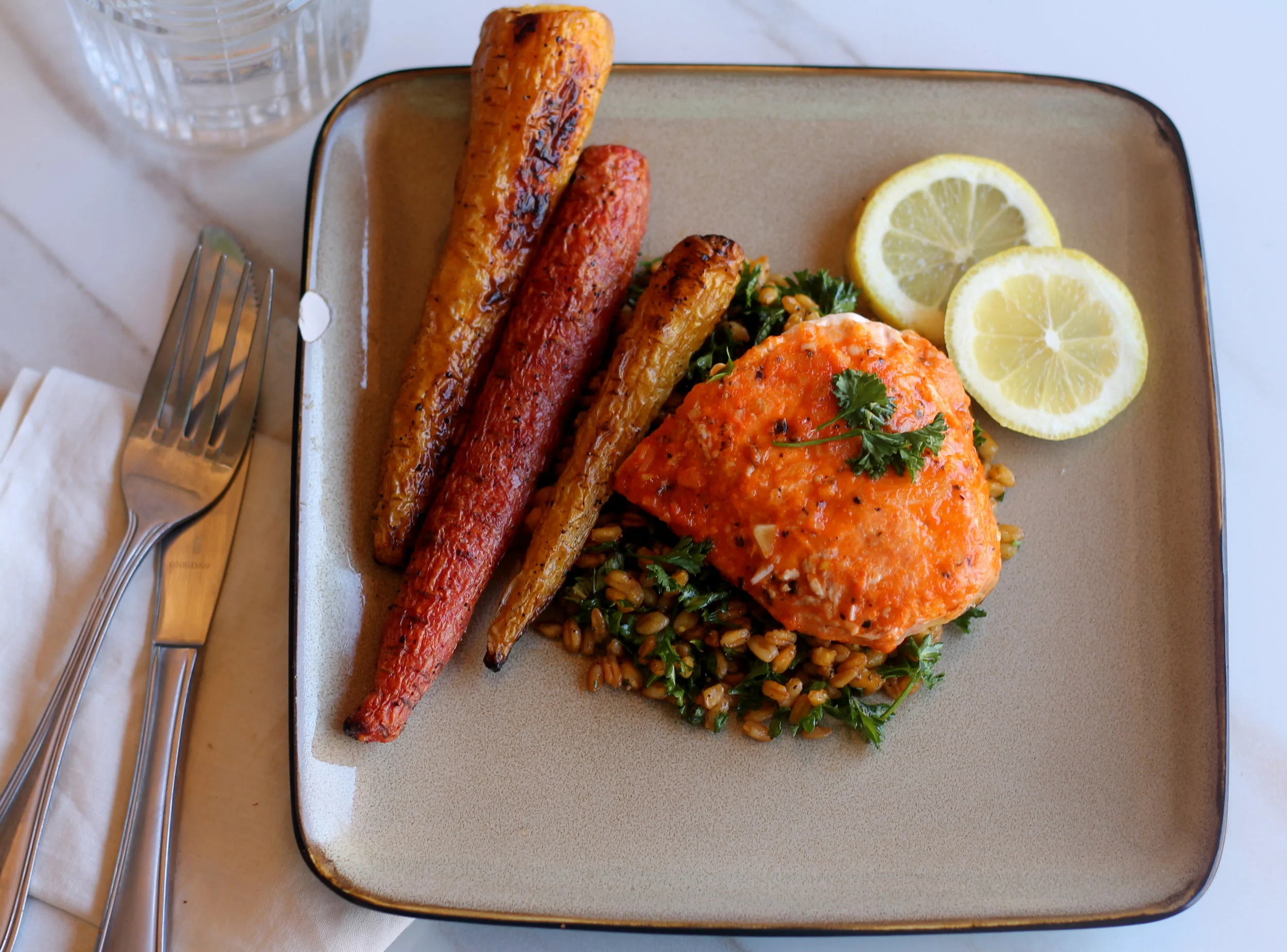garlic-sriracha-salmon.jpg