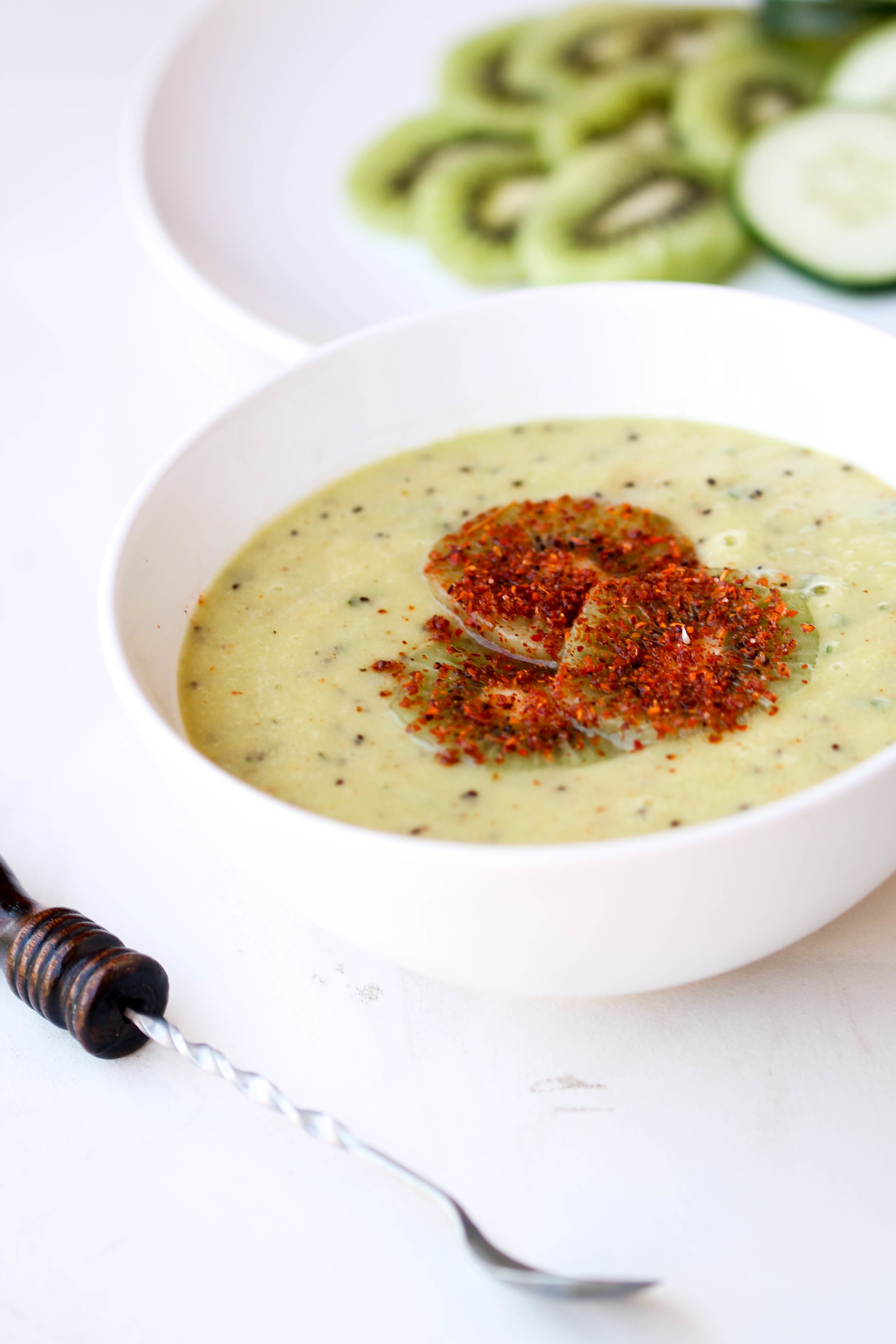 Chilled Kiwi Cucumber Soup : easy, refreshing naturally vegan, gluten-free soup that is ready in 30 minutes or less!