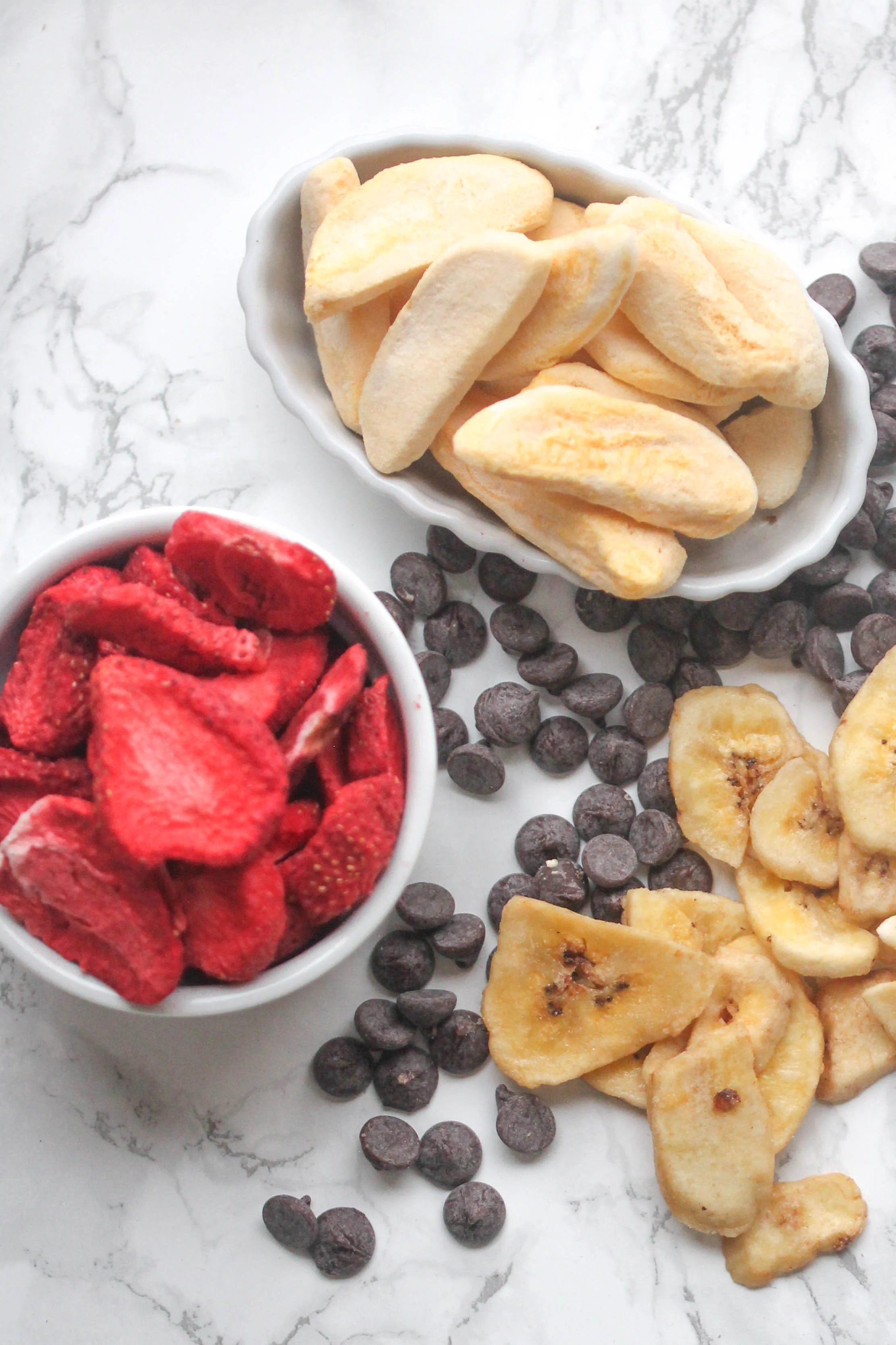 Learn how to build a healthy DIY trail mix! Sharing what to include & how to customize your trail mix to suit your needs.