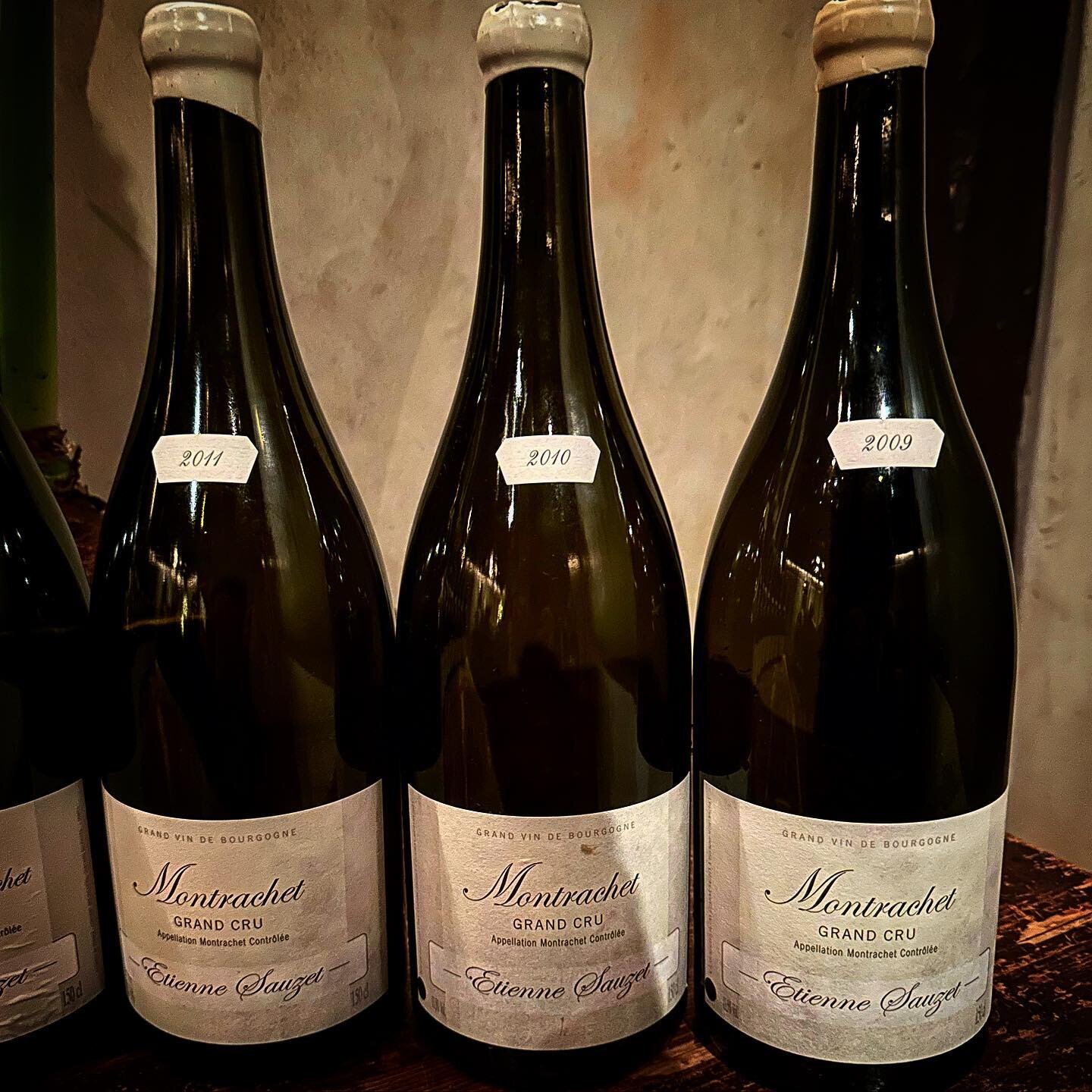 The weekend is better en magnum! What are you popping this WE?? 😀✨

#lapaulee #burgundy #montrachet #magnum #etiennesauzet