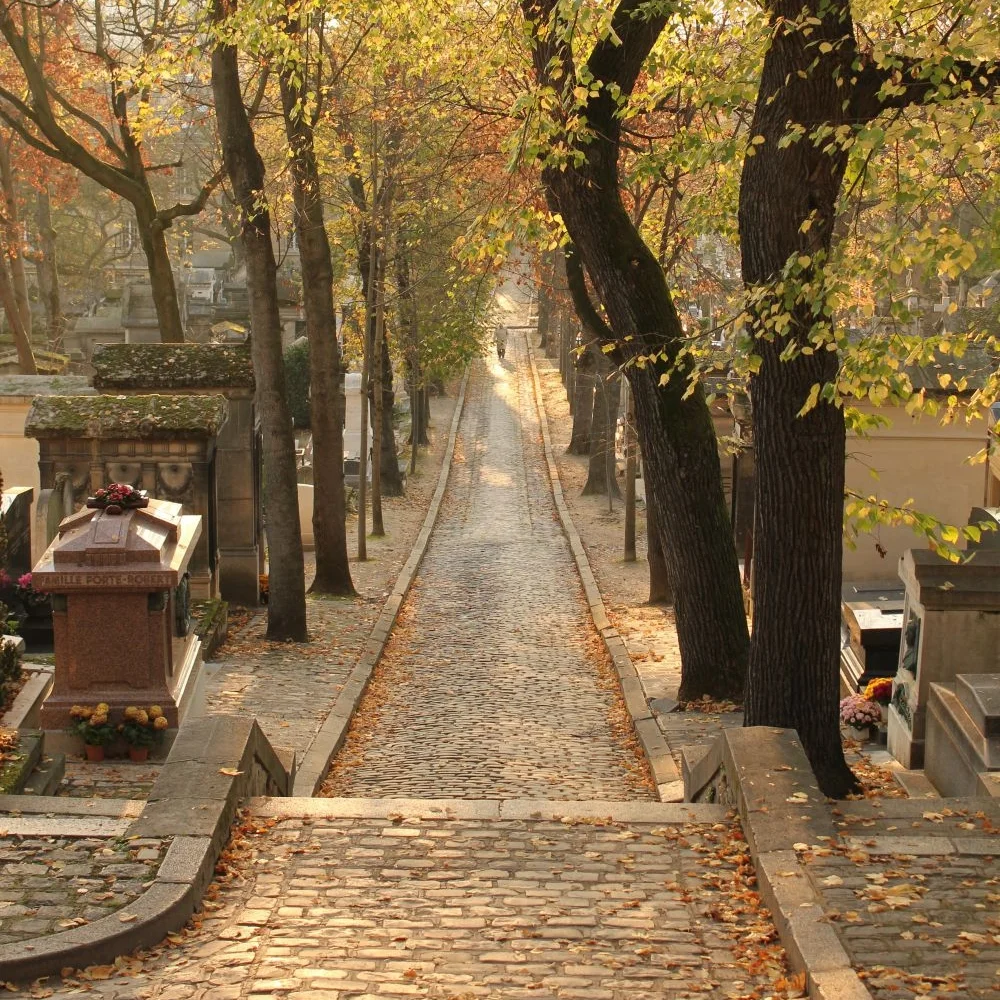 The Ultimate Guide to Visit Pere Lachaise cemetery