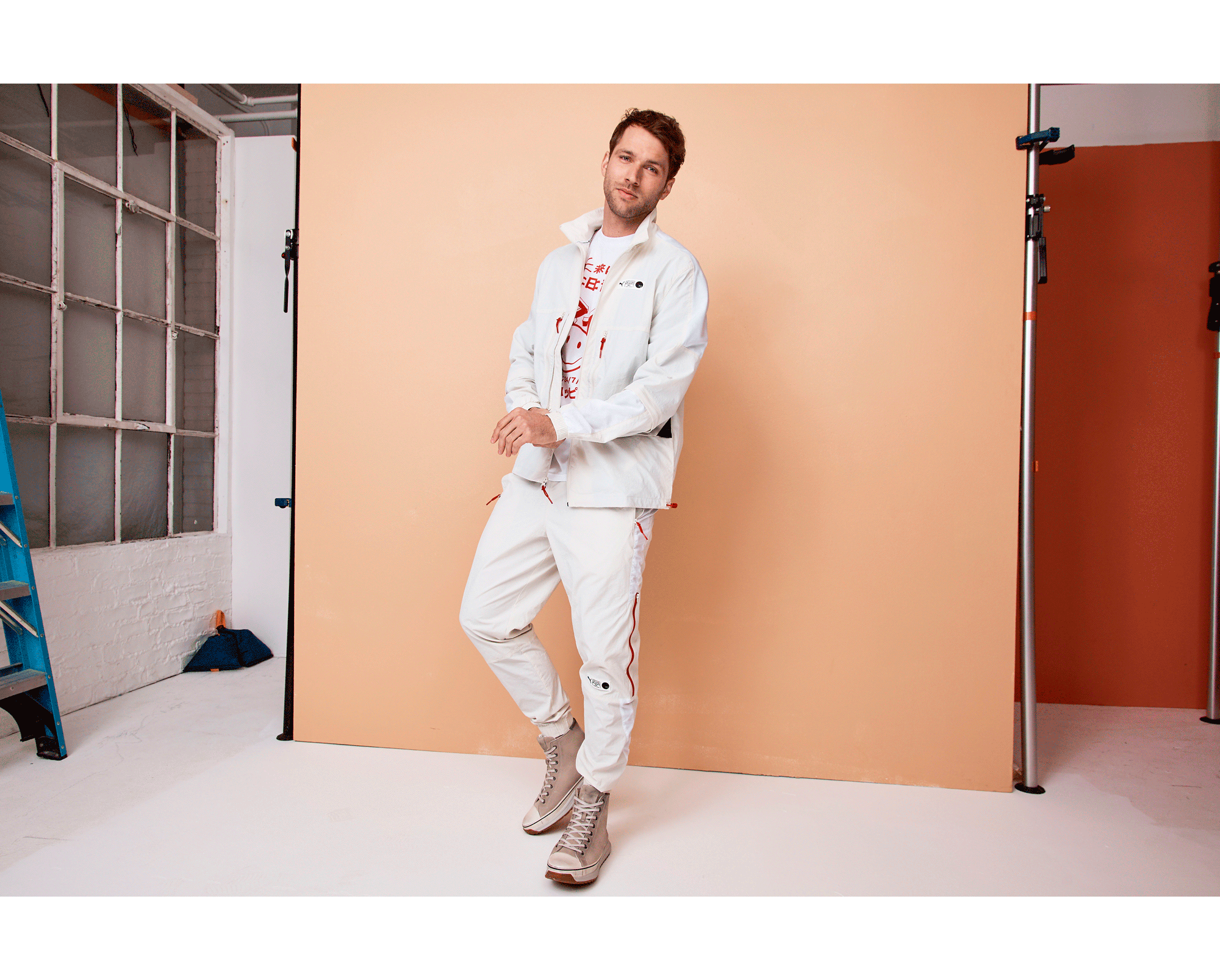 11_041421_SPRING_TRENDS_SETS_UTILITARIAN_MS_014-BEFORE.gif
