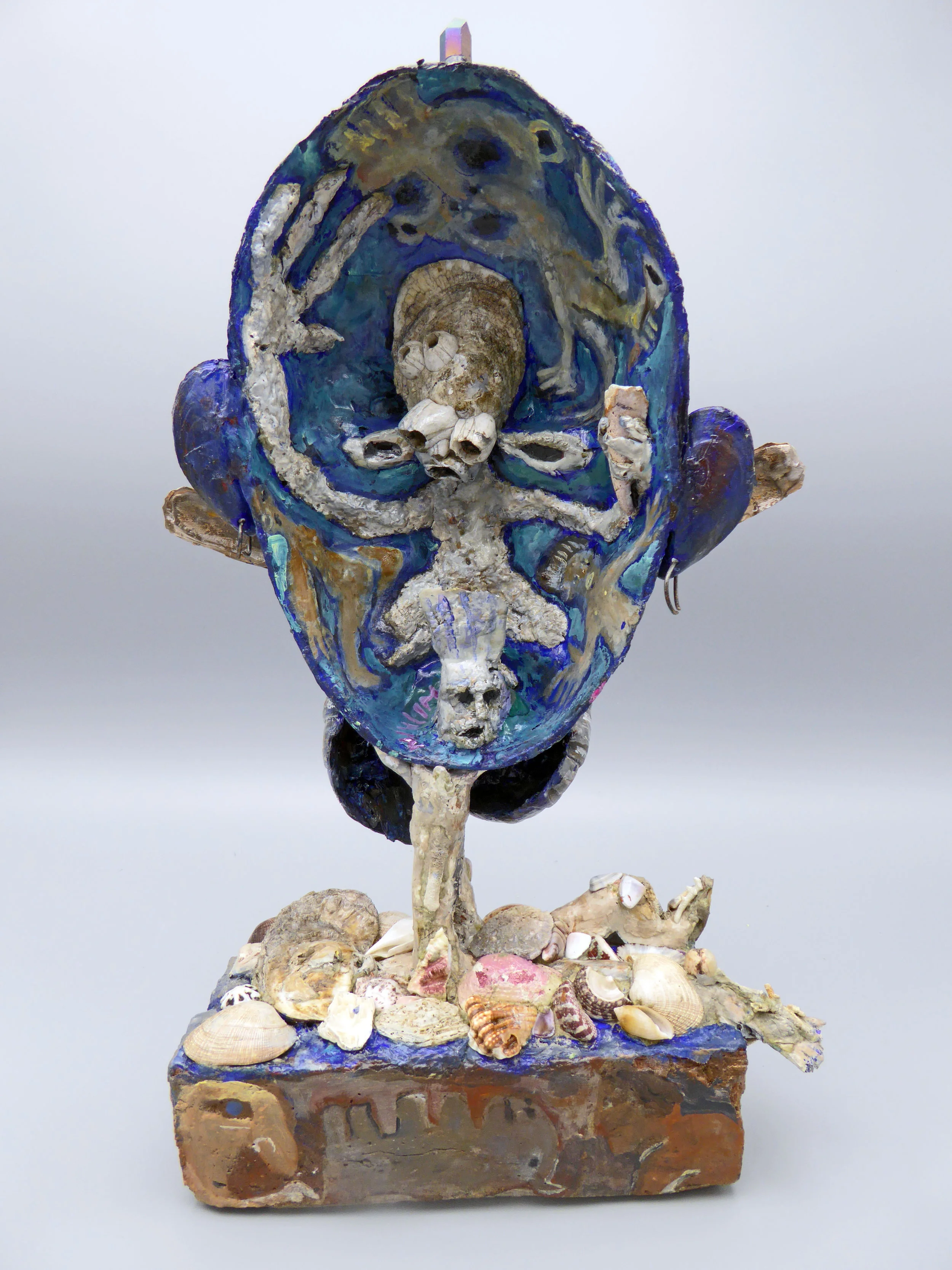 LARGE MASKS - PEPPERMAN - REAR - CLOSER.JPG