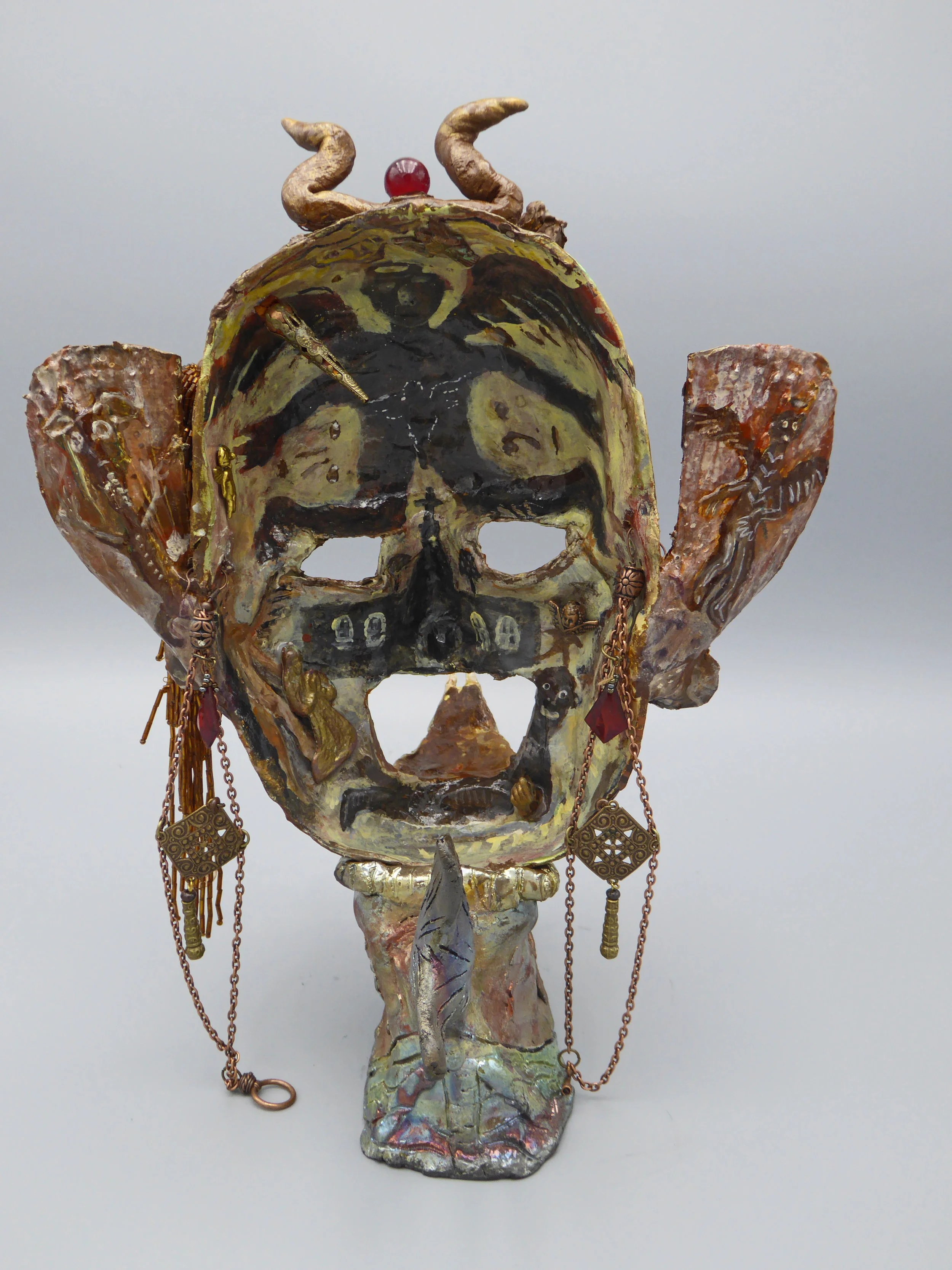 LARGE MASKS - DOGFISH - REAR.JPG