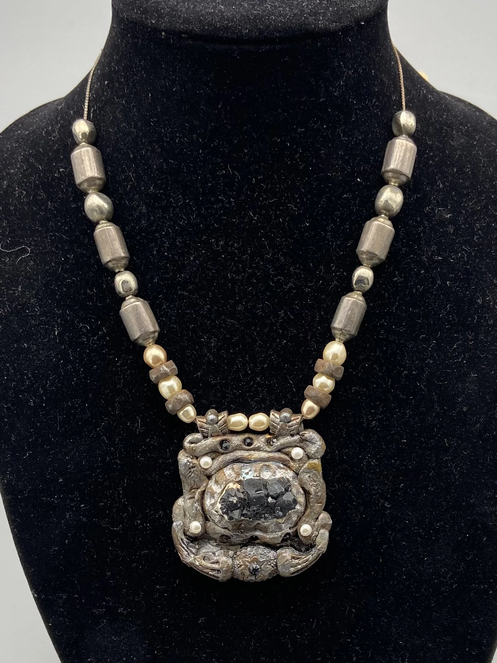 01170A03-99C8-4BA1-8DB6-407FCDC27D66