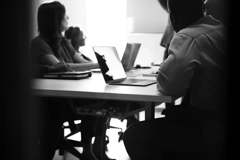 Our certification course is a transformative continued-education program which turns marketers into full-fledged neuromarketers, certified. Taught by the founders of 15Center themselves.
