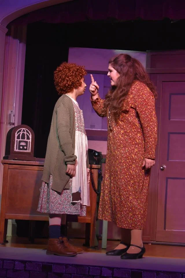annie1904187.jpg