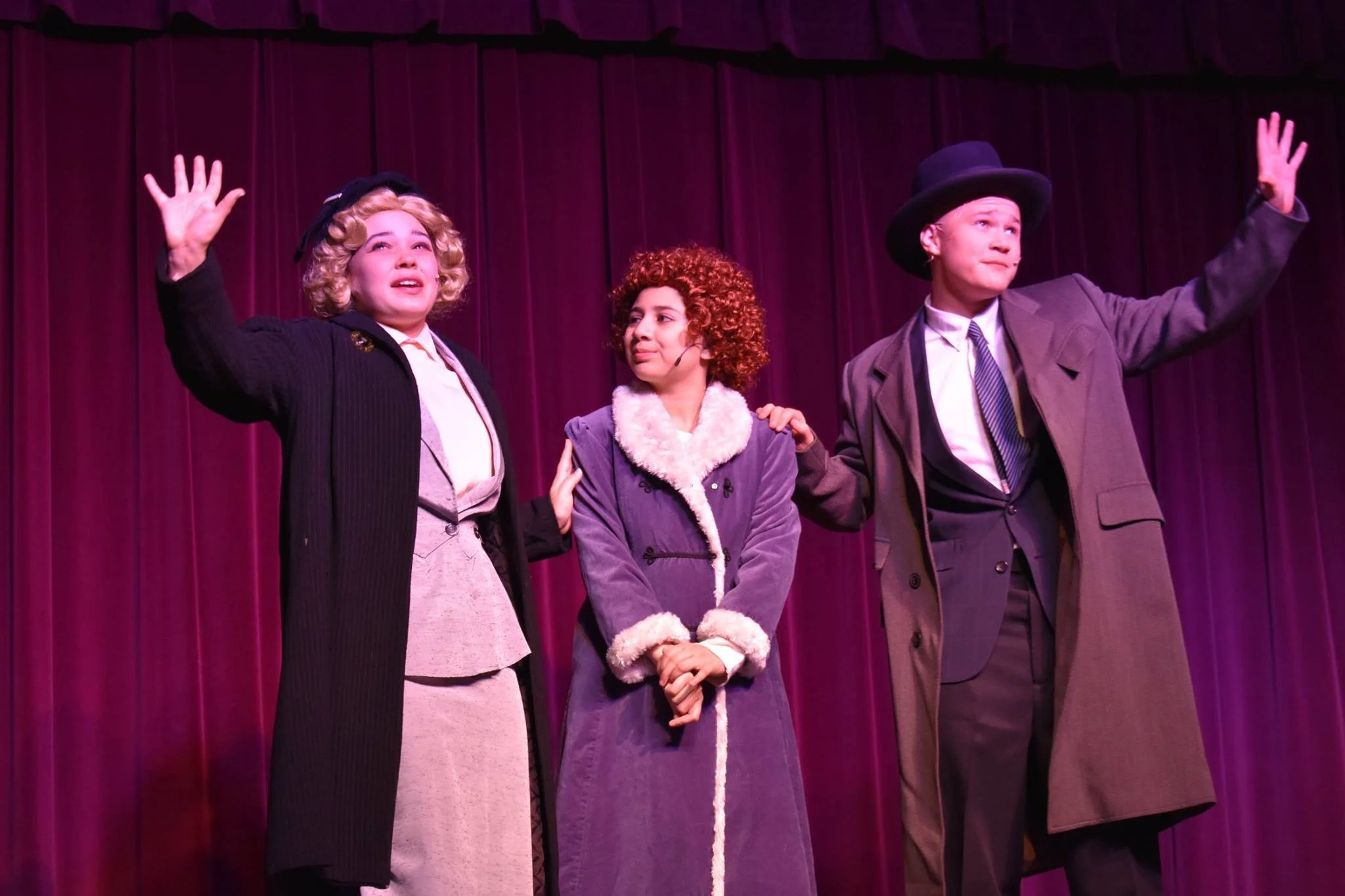 annie1904189.jpg