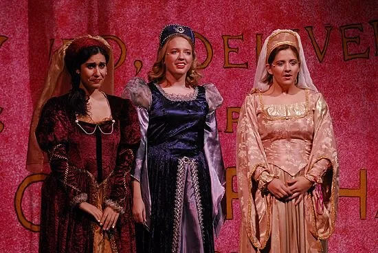 wc-303-kissmekate-07_std.jpg