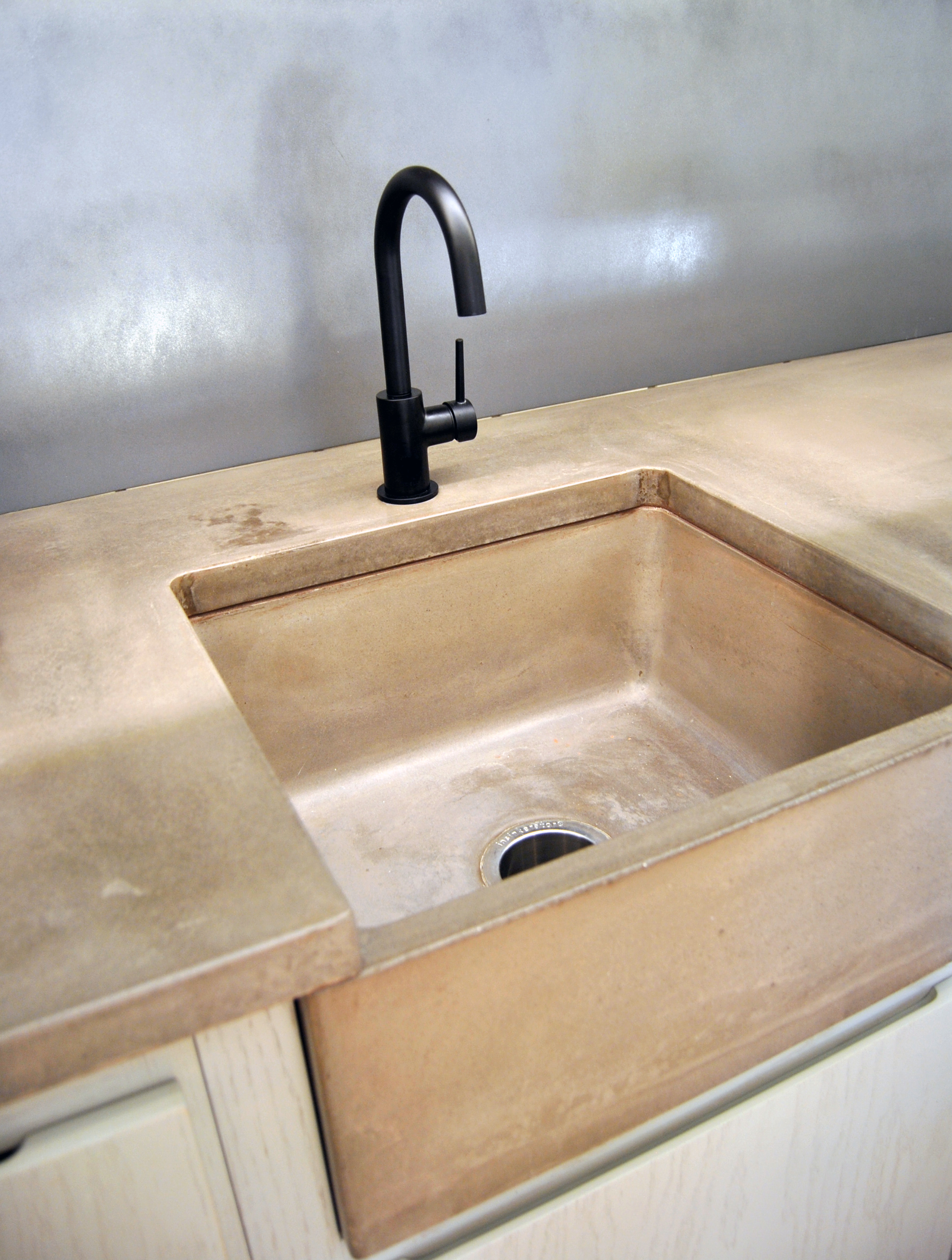 Sink.jpg