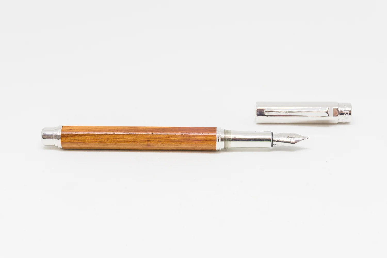 Caran d'Ache_Varius FP 02.jpg