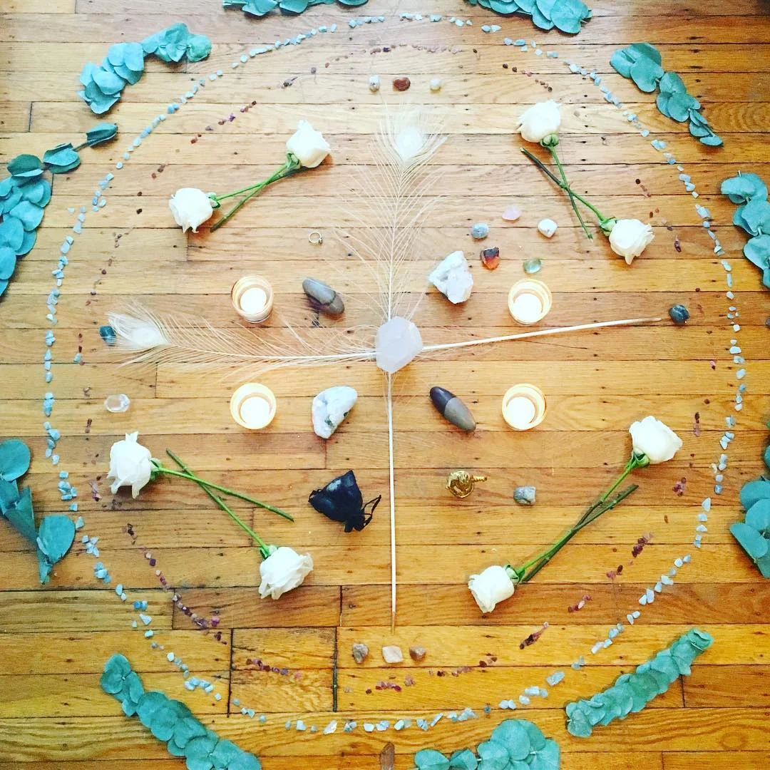 Photo from the lovely Corinne - check her out at www. pathlighthealing.com and @pathlighthealing .